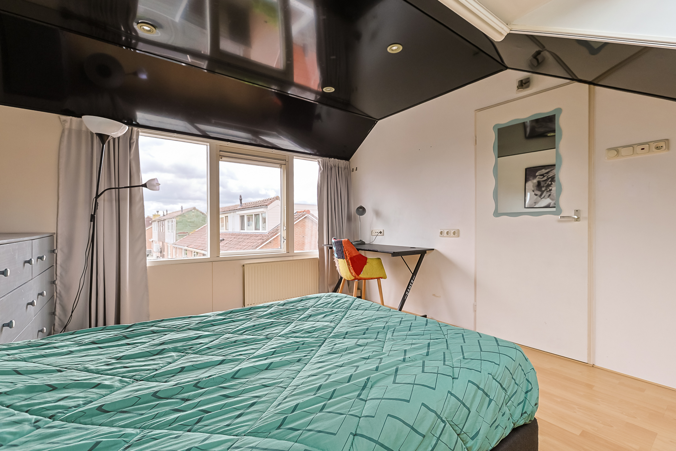 Eengezinswoning Tussenwoning Kerklaan 37, Koudekerk aan den Rijn