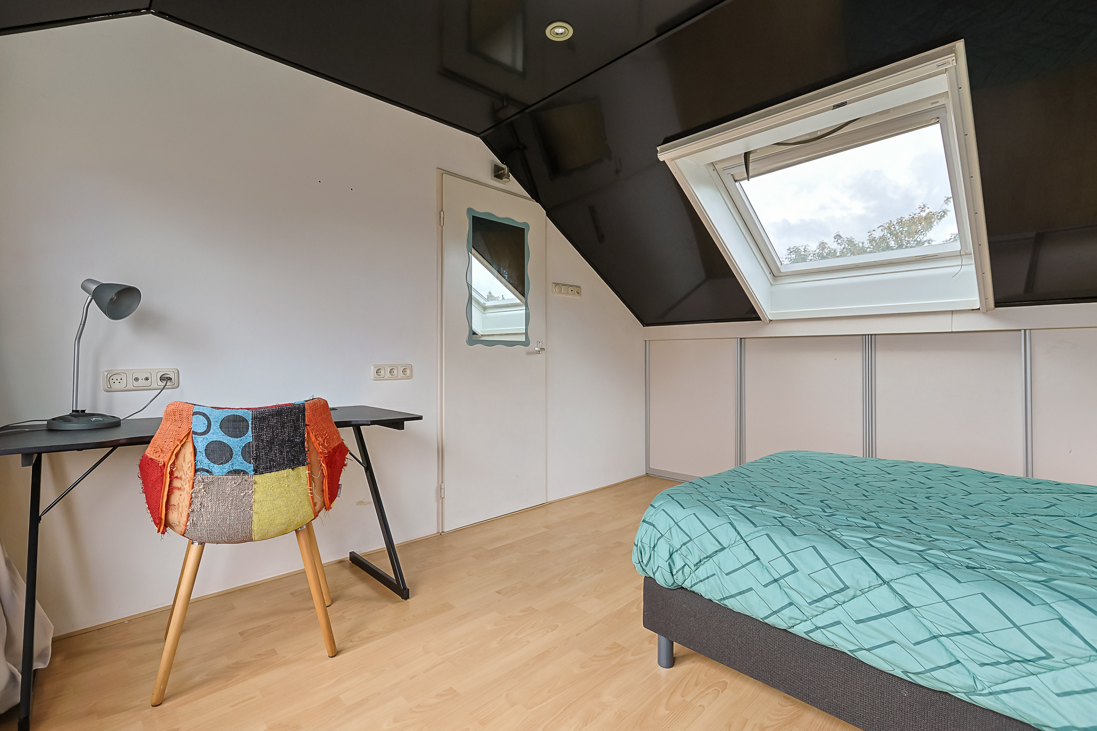 Eengezinswoning Tussenwoning Kerklaan 37, Koudekerk aan den Rijn