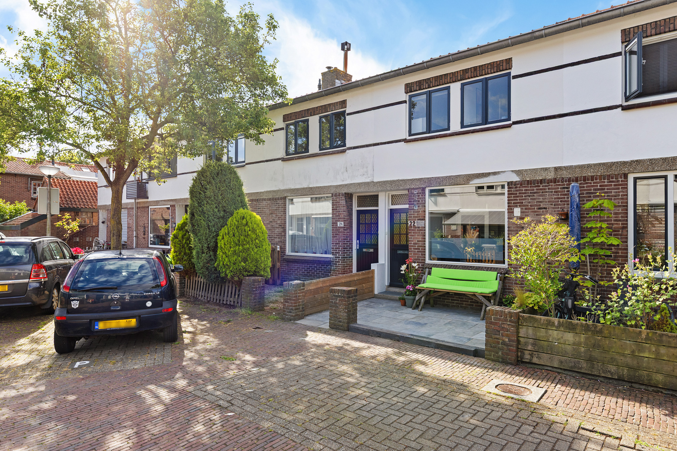 Eengezinswoning Tussenwoning Leliestraat 22, Alphen aan den Rijn