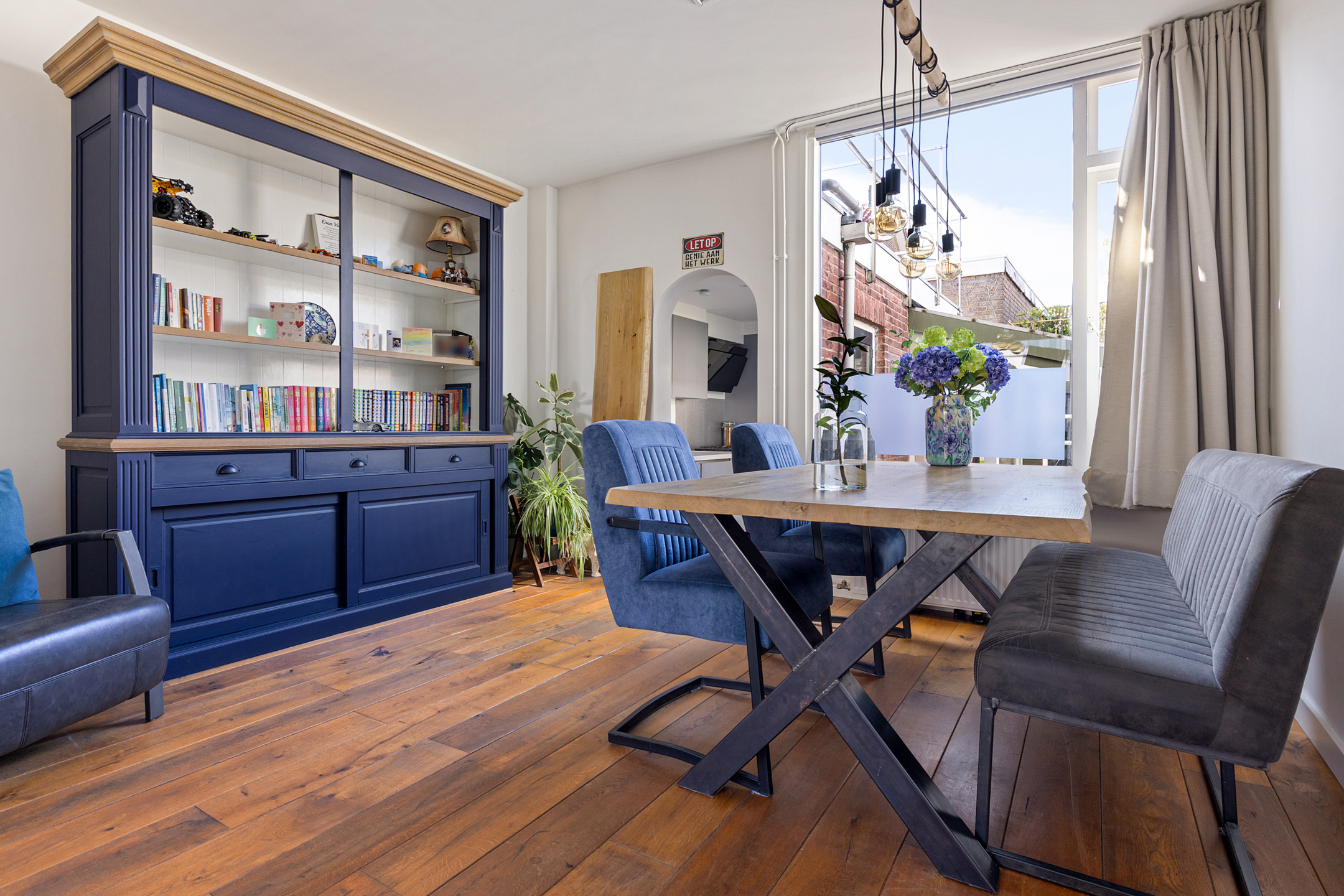 Eengezinswoning Tussenwoning Leliestraat 22, Alphen aan den Rijn