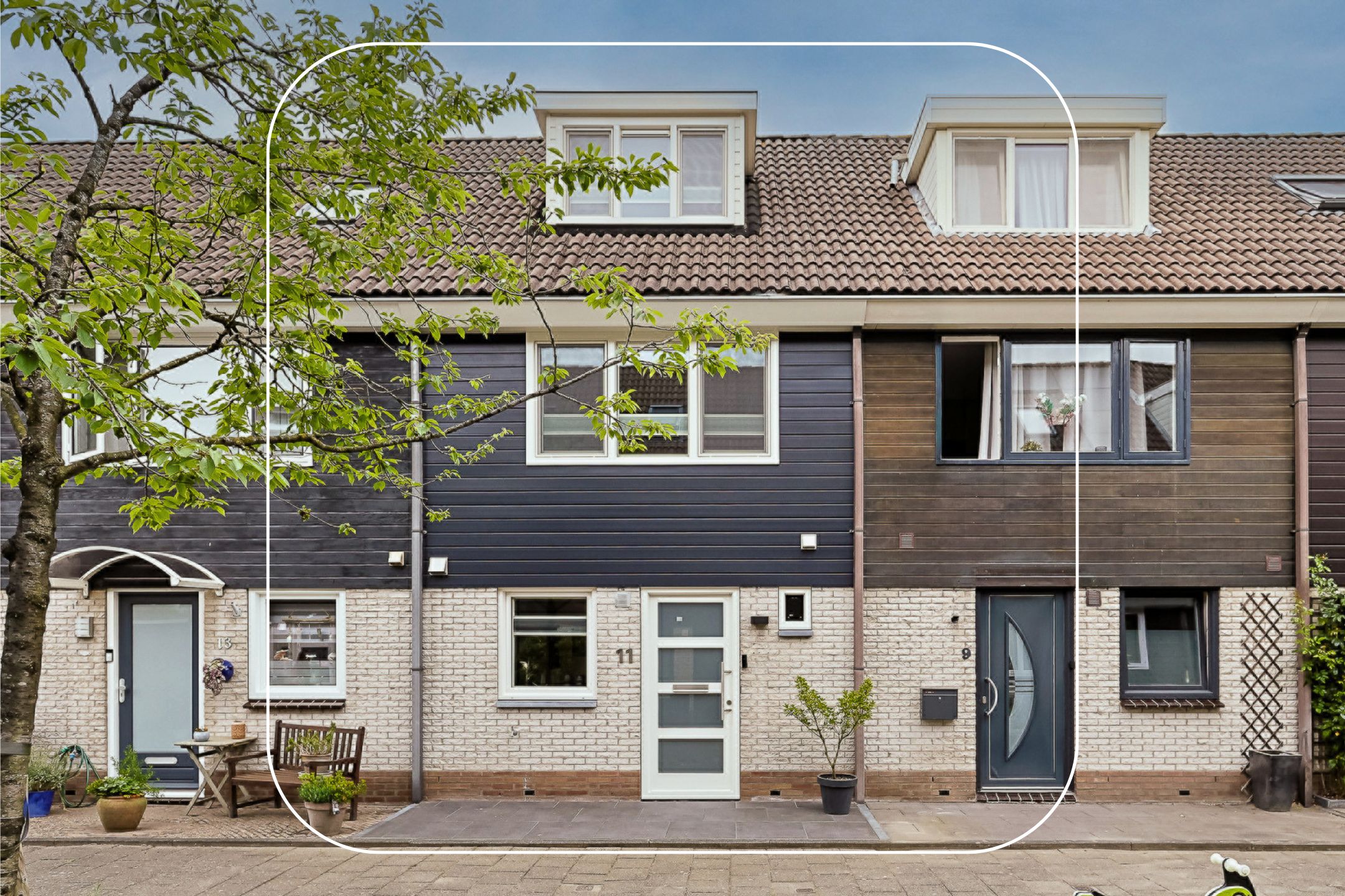 Eengezinswoning Tussenwoning Betsy Perkstraat 11, Alphen aan den Rijn