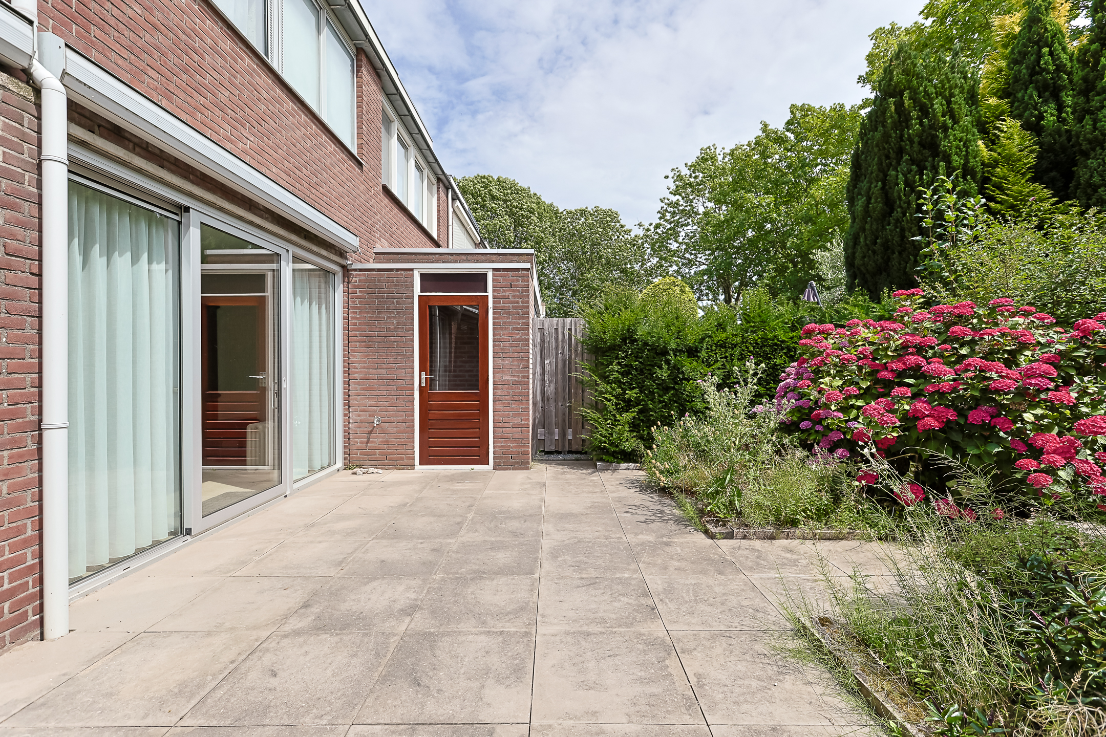 Eengezinswoning Geschakelde woning De Tas 16, Koudekerk aan den Rijn