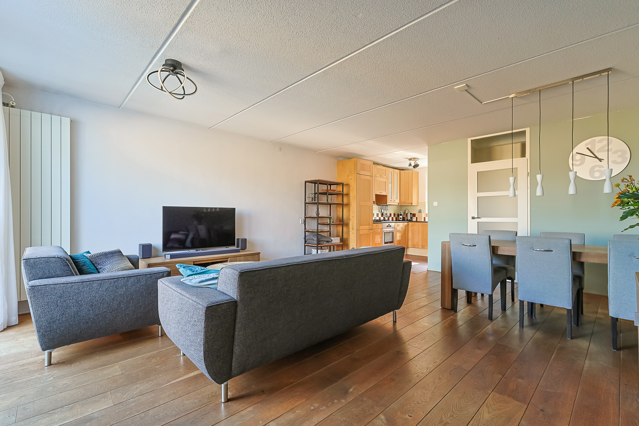 Eengezinswoning Tussenwoning Leeuwenburg 73, Alphen aan den Rijn