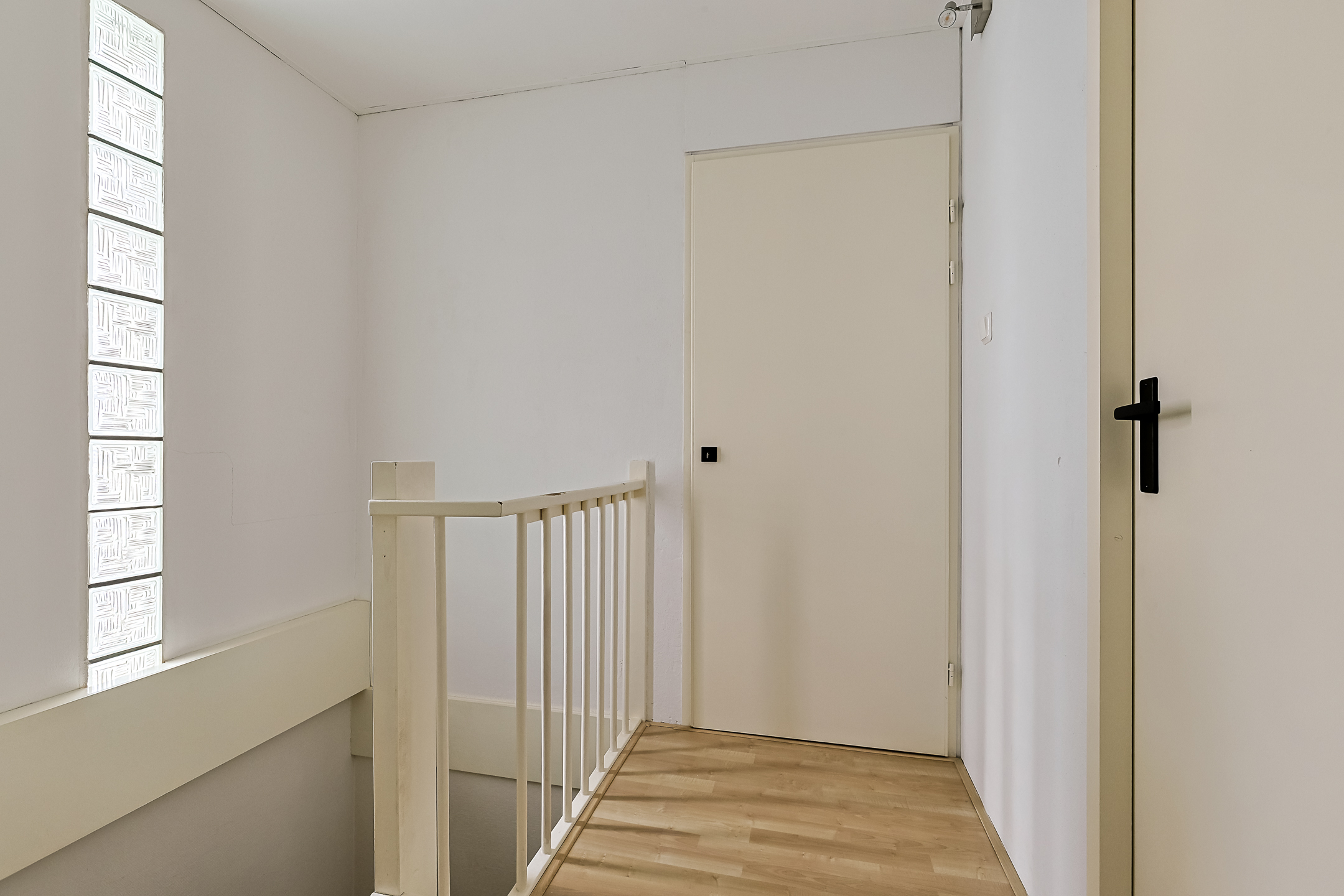 Eengezinswoning Tussenwoning Leeuwenburg 73, Alphen aan den Rijn