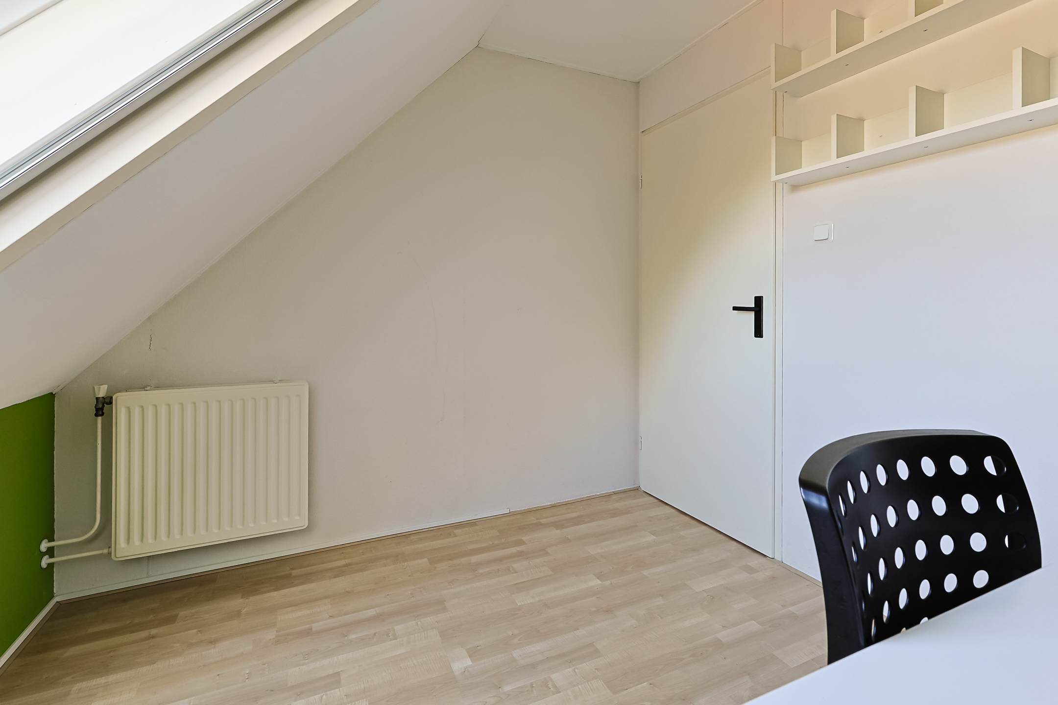 Eengezinswoning Tussenwoning Leeuwenburg 73, Alphen aan den Rijn