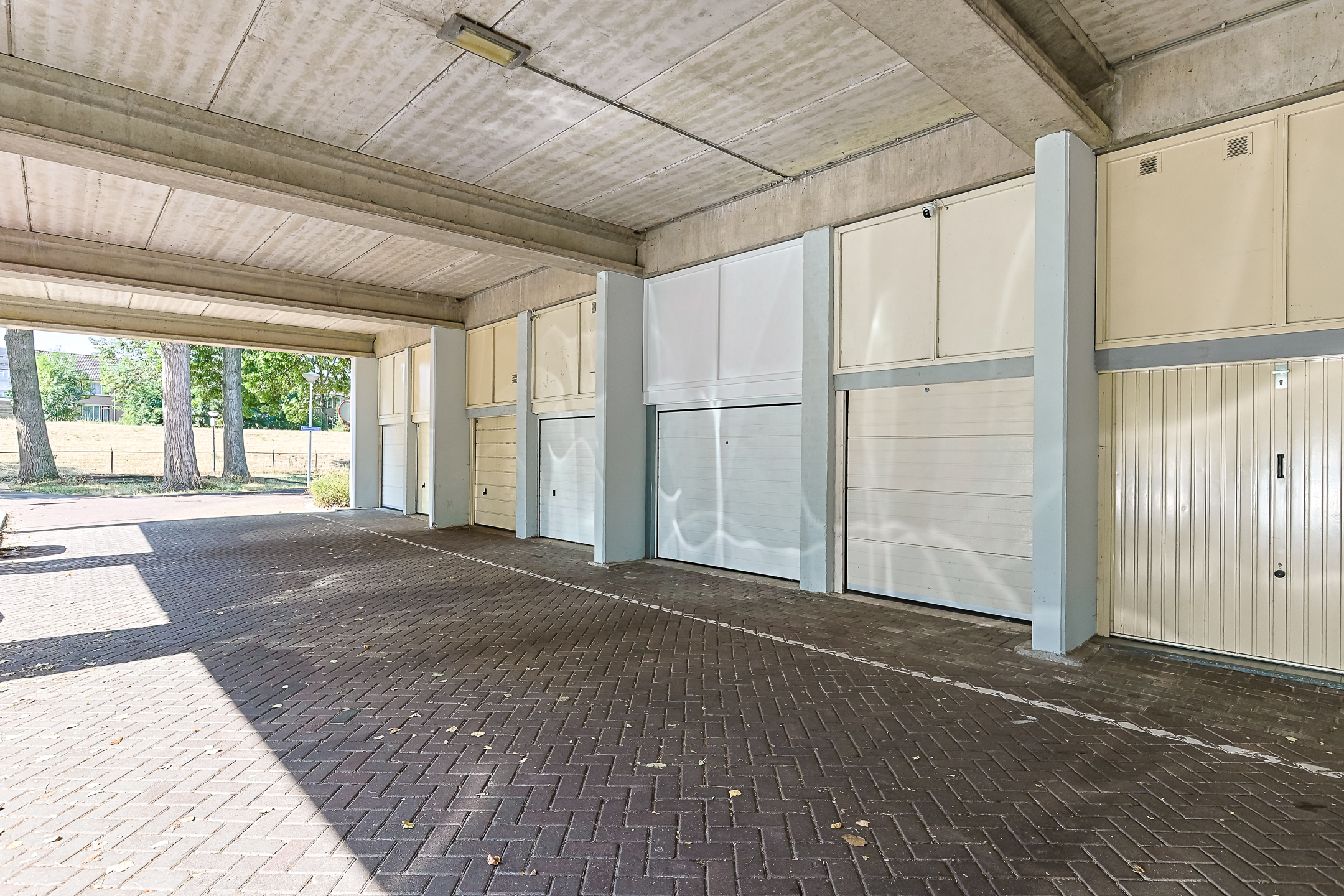 Eengezinswoning Tussenwoning Leeuwenburg 73, Alphen aan den Rijn
