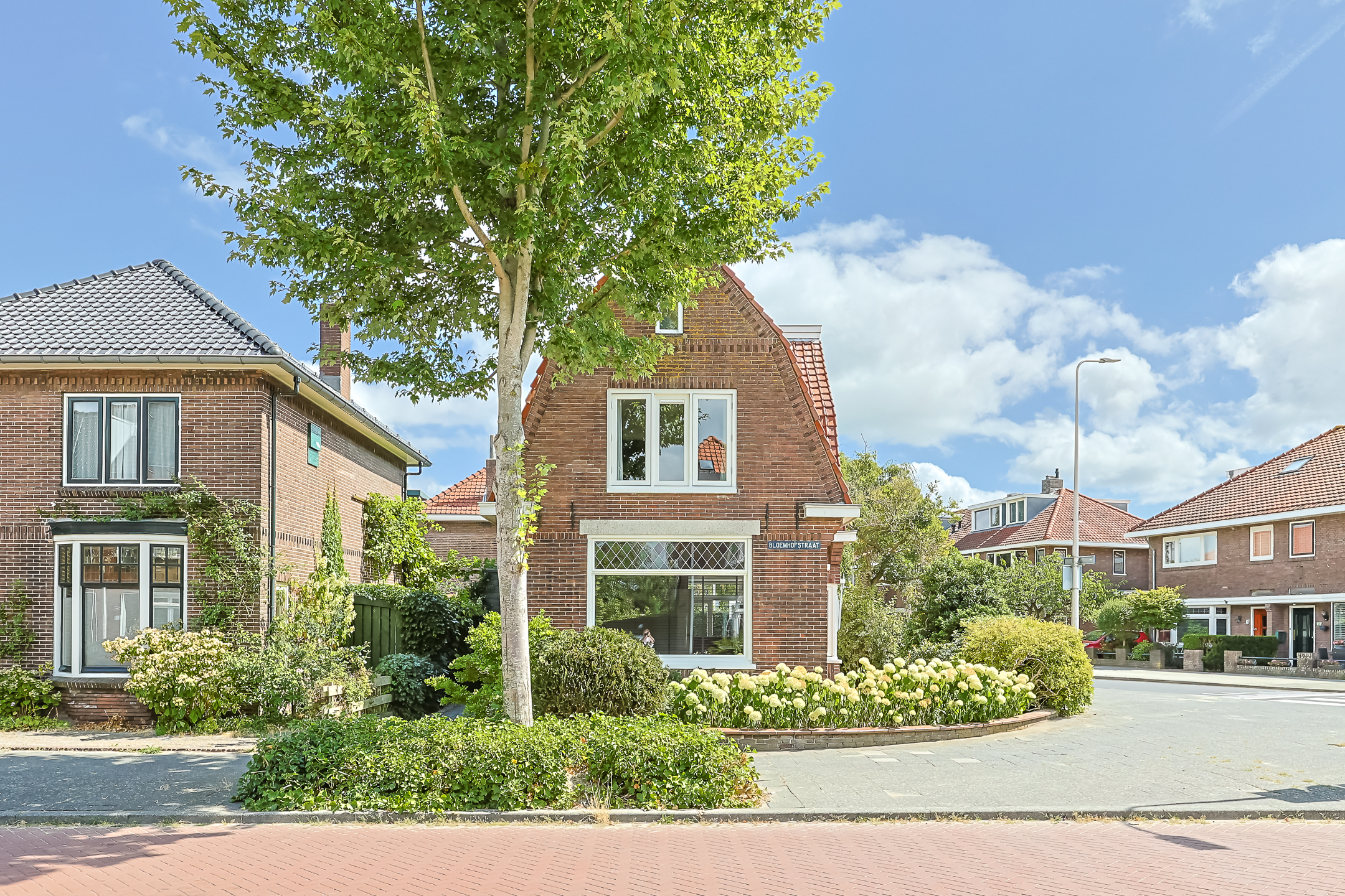 Eengezinswoning Vrijstaande woning Bloemhofstraat 2A, Alphen aan den Rijn