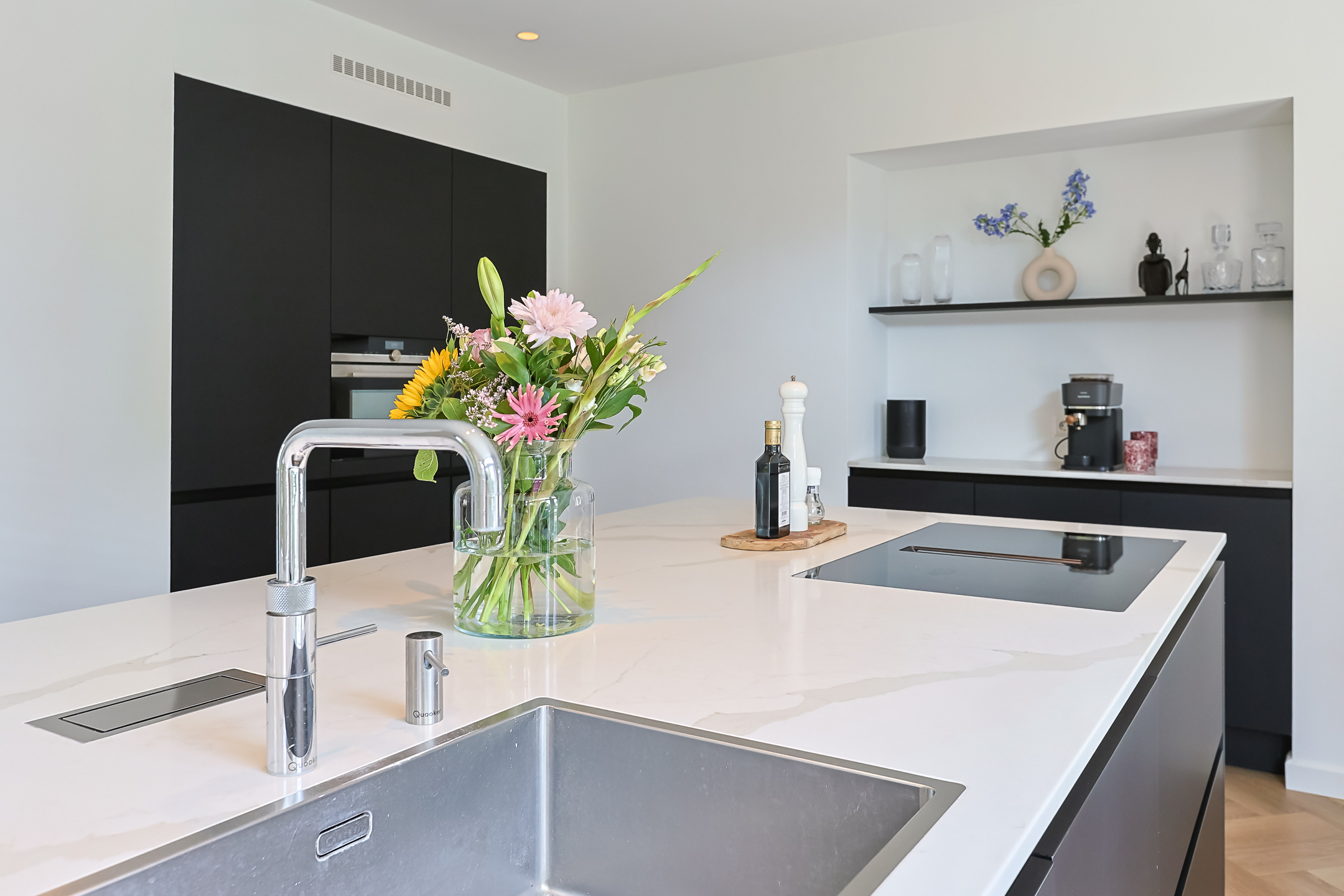 Eengezinswoning Vrijstaande woning Bloemhofstraat 2A, Alphen aan den Rijn