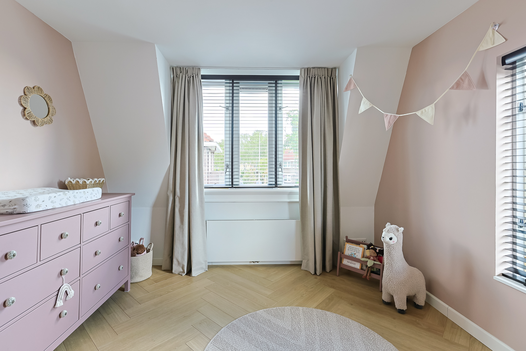 Eengezinswoning Vrijstaande woning Bloemhofstraat 2A, Alphen aan den Rijn