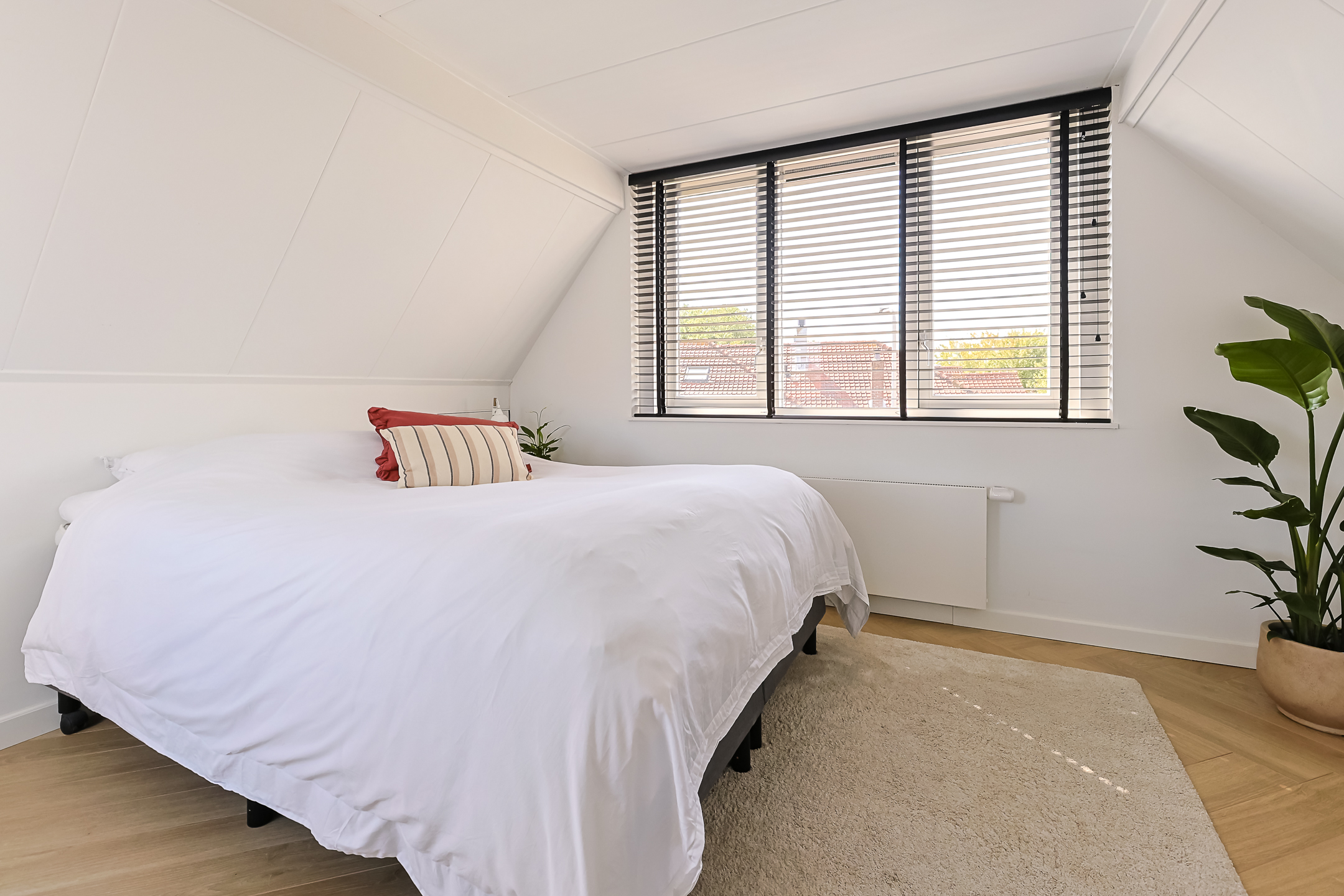 Eengezinswoning Vrijstaande woning Bloemhofstraat 2A, Alphen aan den Rijn