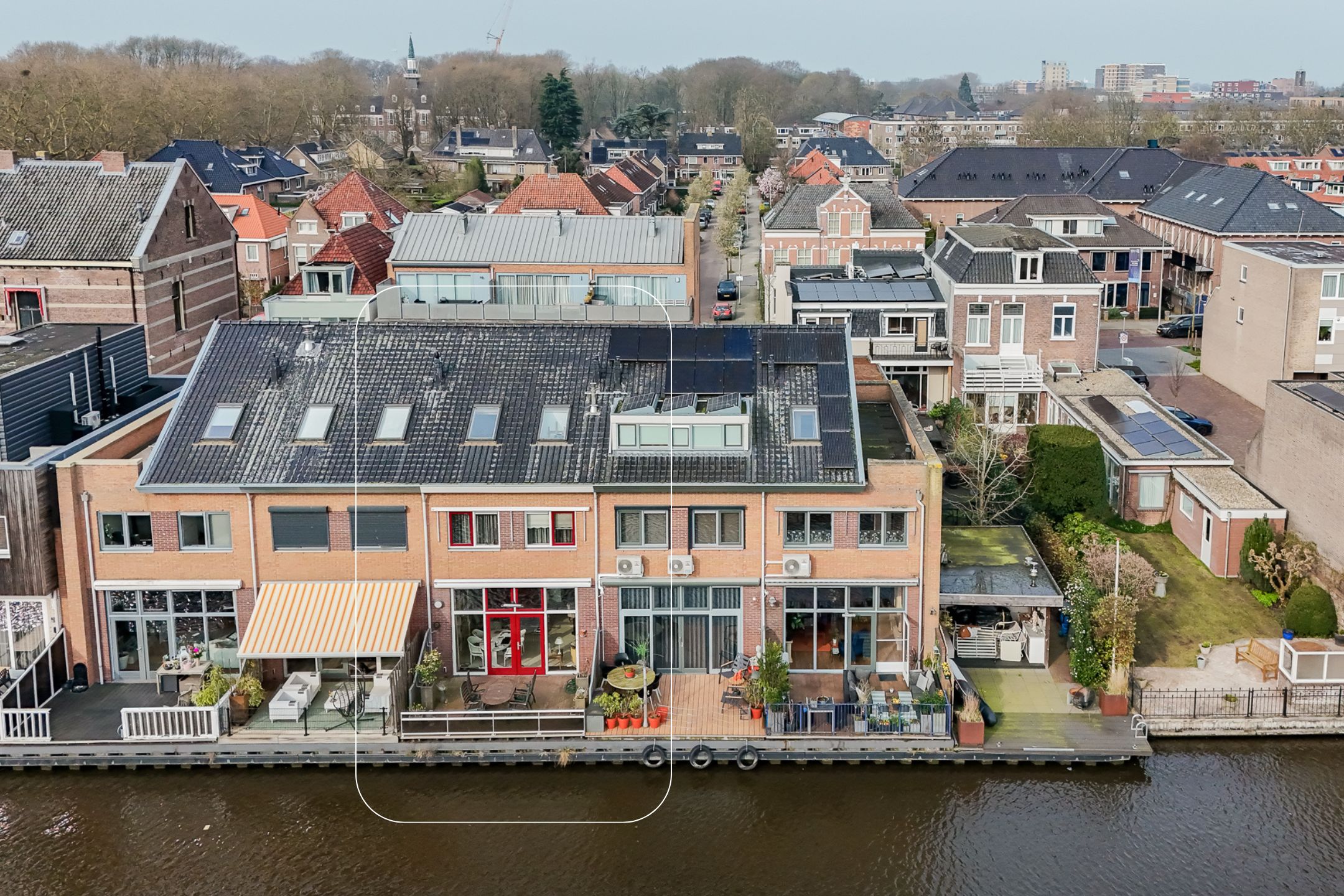 Eengezinswoning Tussenwoning Sint Maartenstraat 12, Alphen aan den Rijn