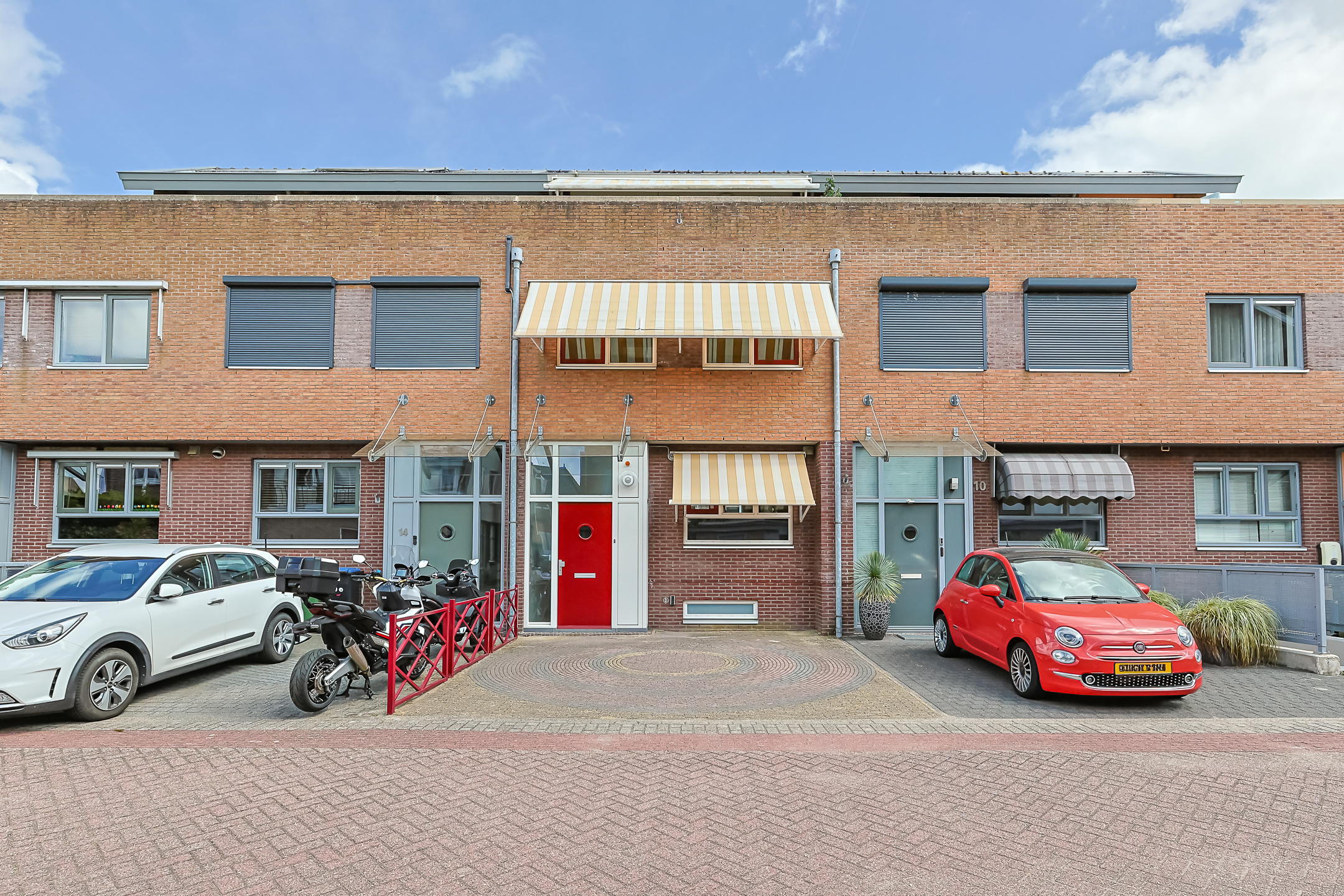 Eengezinswoning Tussenwoning Sint Maartenstraat 12, Alphen aan den Rijn