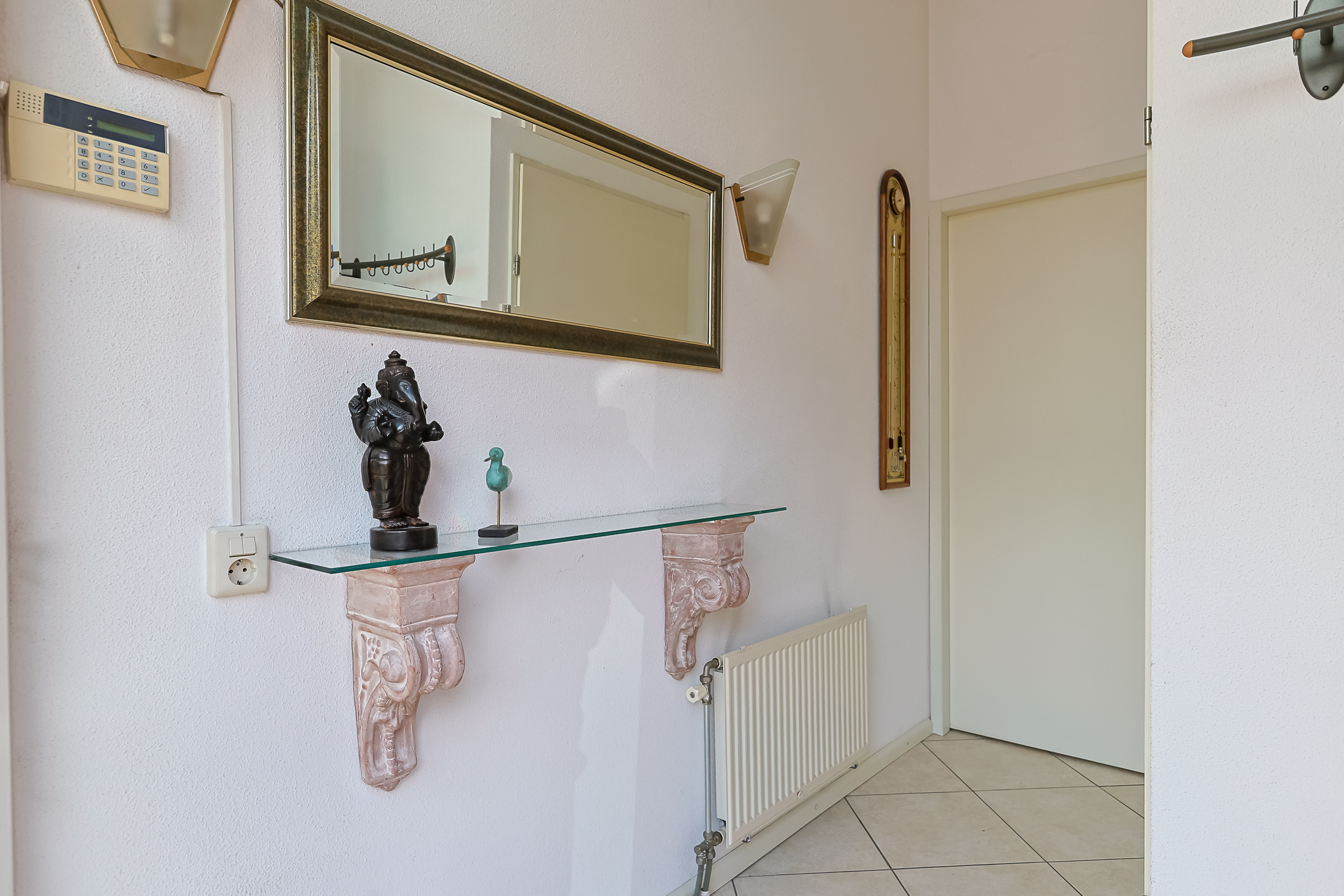 Eengezinswoning Tussenwoning Sint Maartenstraat 12, Alphen aan den Rijn
