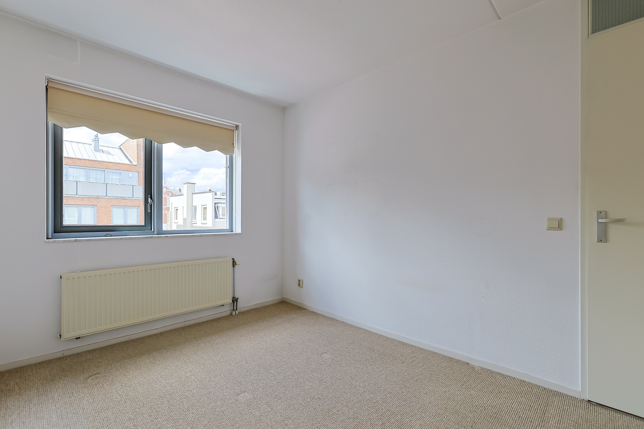Eengezinswoning Tussenwoning Sint Maartenstraat 12, Alphen aan den Rijn