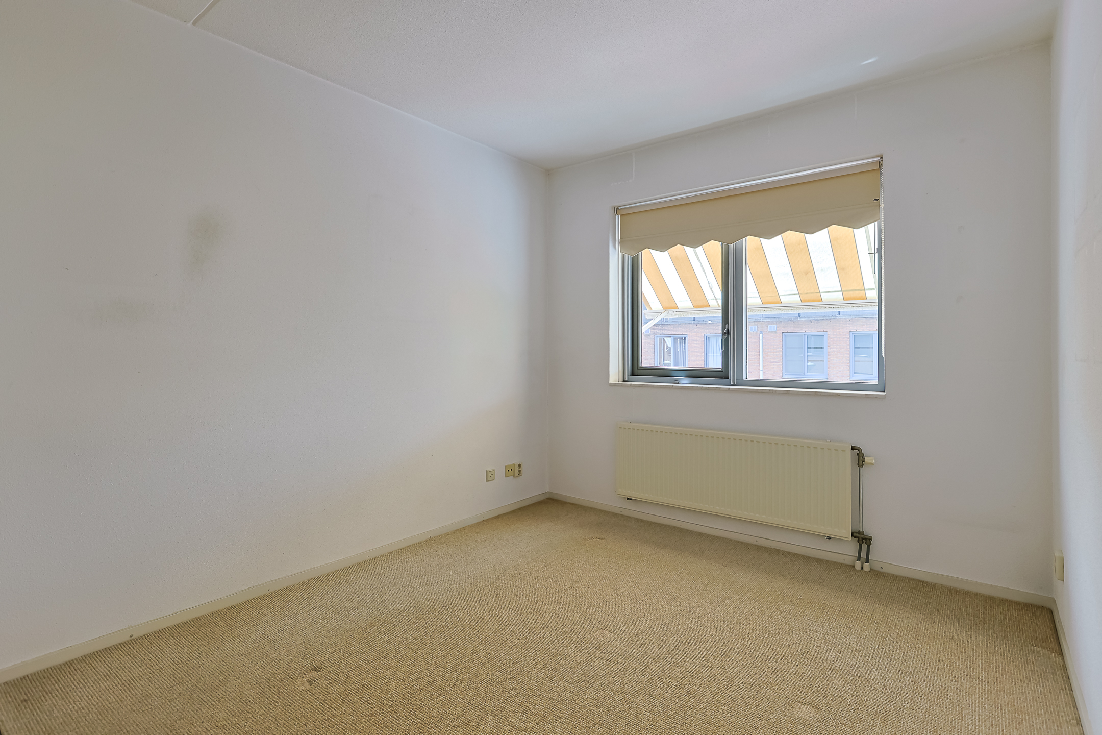 Eengezinswoning Tussenwoning Sint Maartenstraat 12, Alphen aan den Rijn