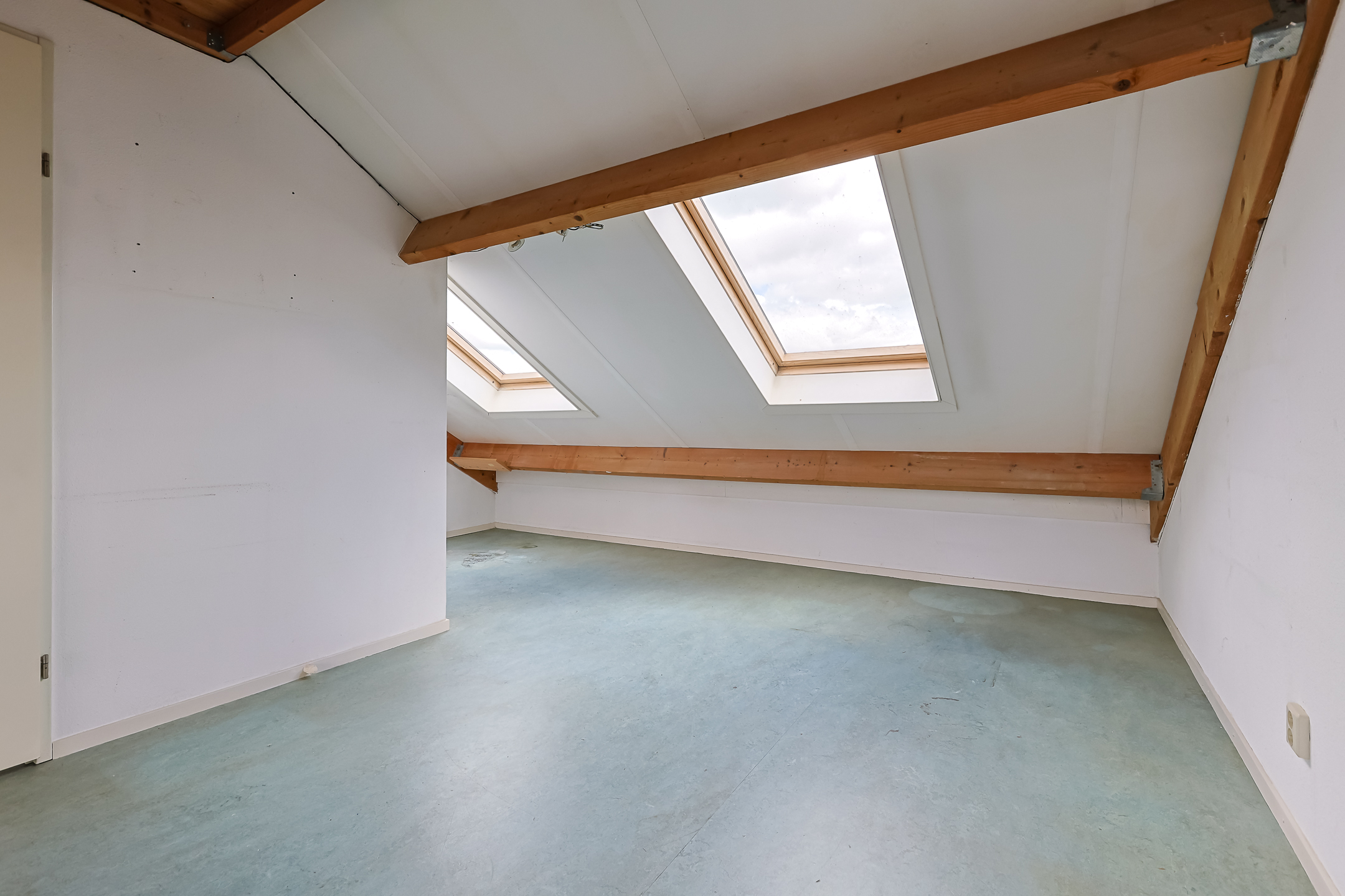 Eengezinswoning Tussenwoning Sint Maartenstraat 12, Alphen aan den Rijn