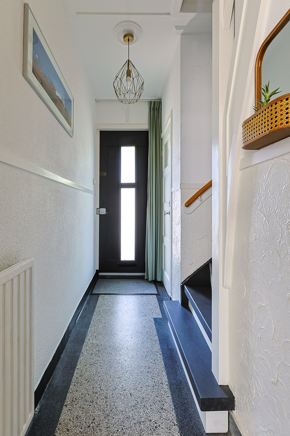 Eengezinswoning Hoekwoning Hortensiastraat 1A, Alphen aan den Rijn