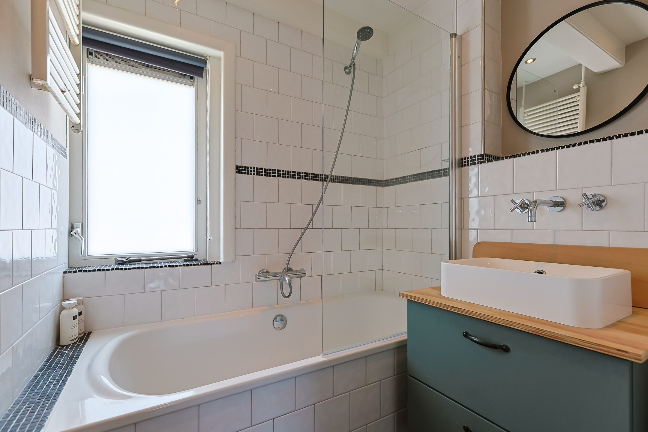 Eengezinswoning Hoekwoning Hortensiastraat 1A, Alphen aan den Rijn