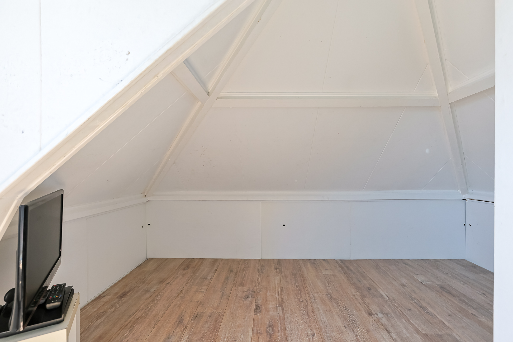 Eengezinswoning Hoekwoning Hortensiastraat 1A, Alphen aan den Rijn