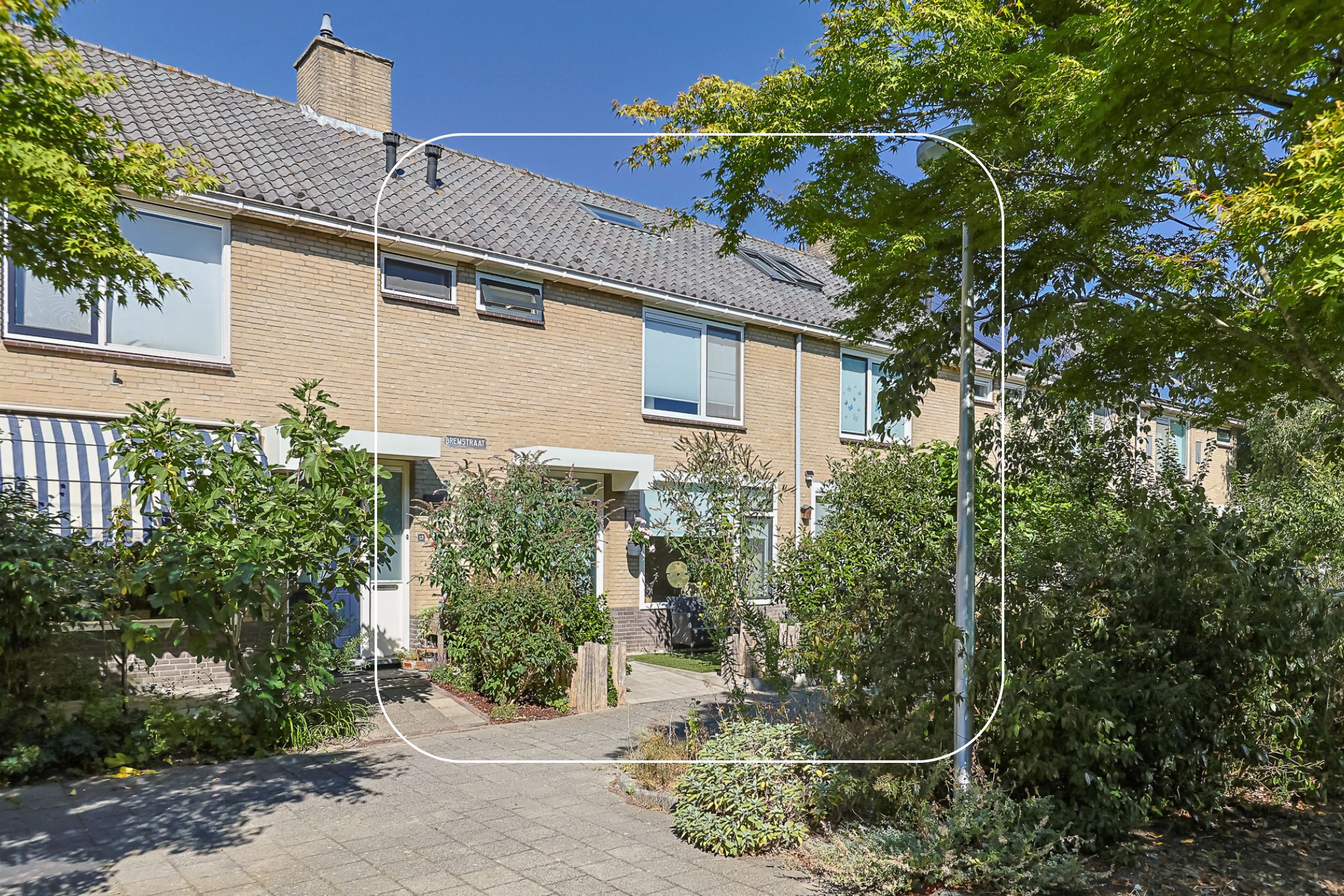 Eengezinswoning Tussenwoning Bremstraat 15, Alphen aan den Rijn
