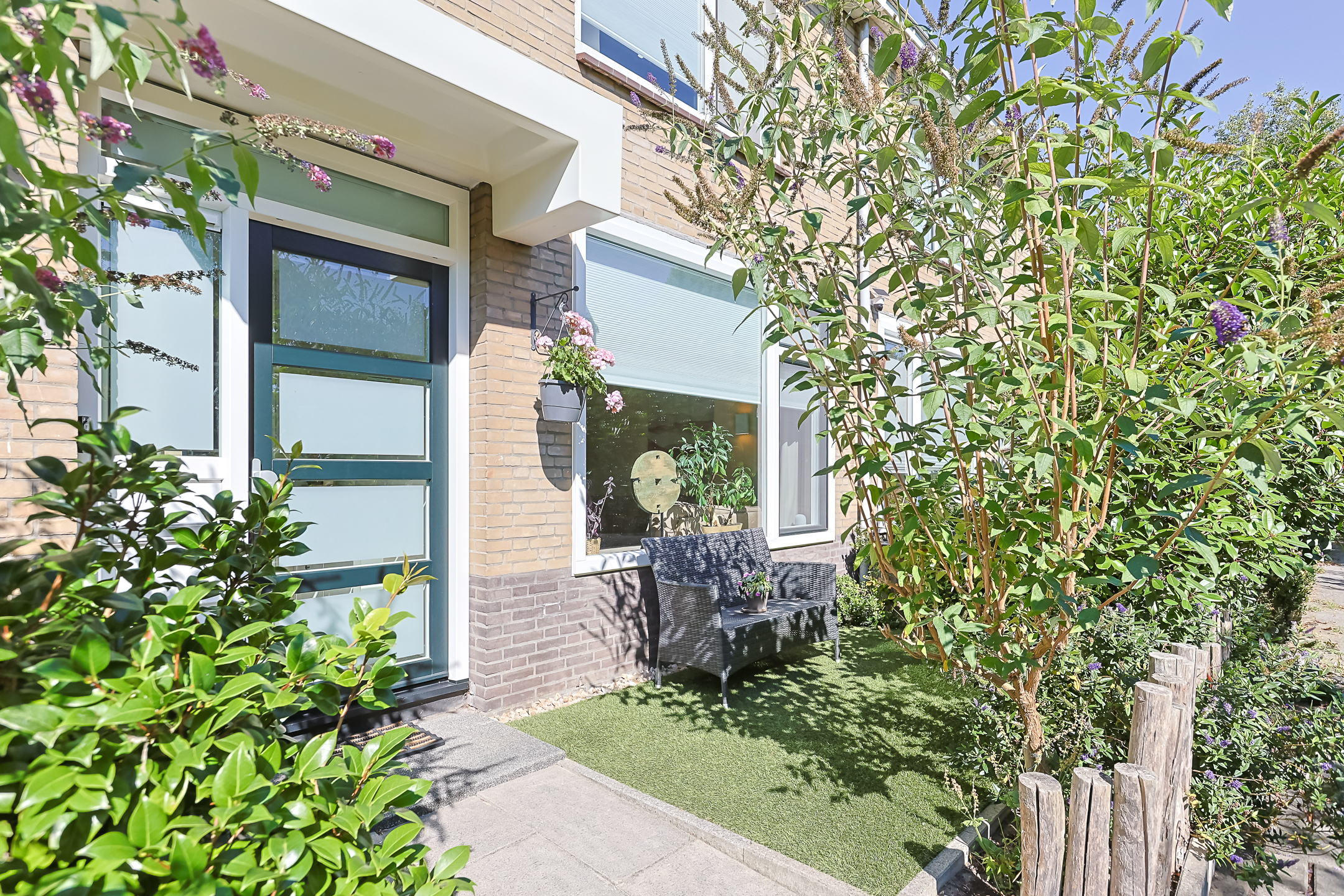 Eengezinswoning Tussenwoning Bremstraat 15, Alphen aan den Rijn