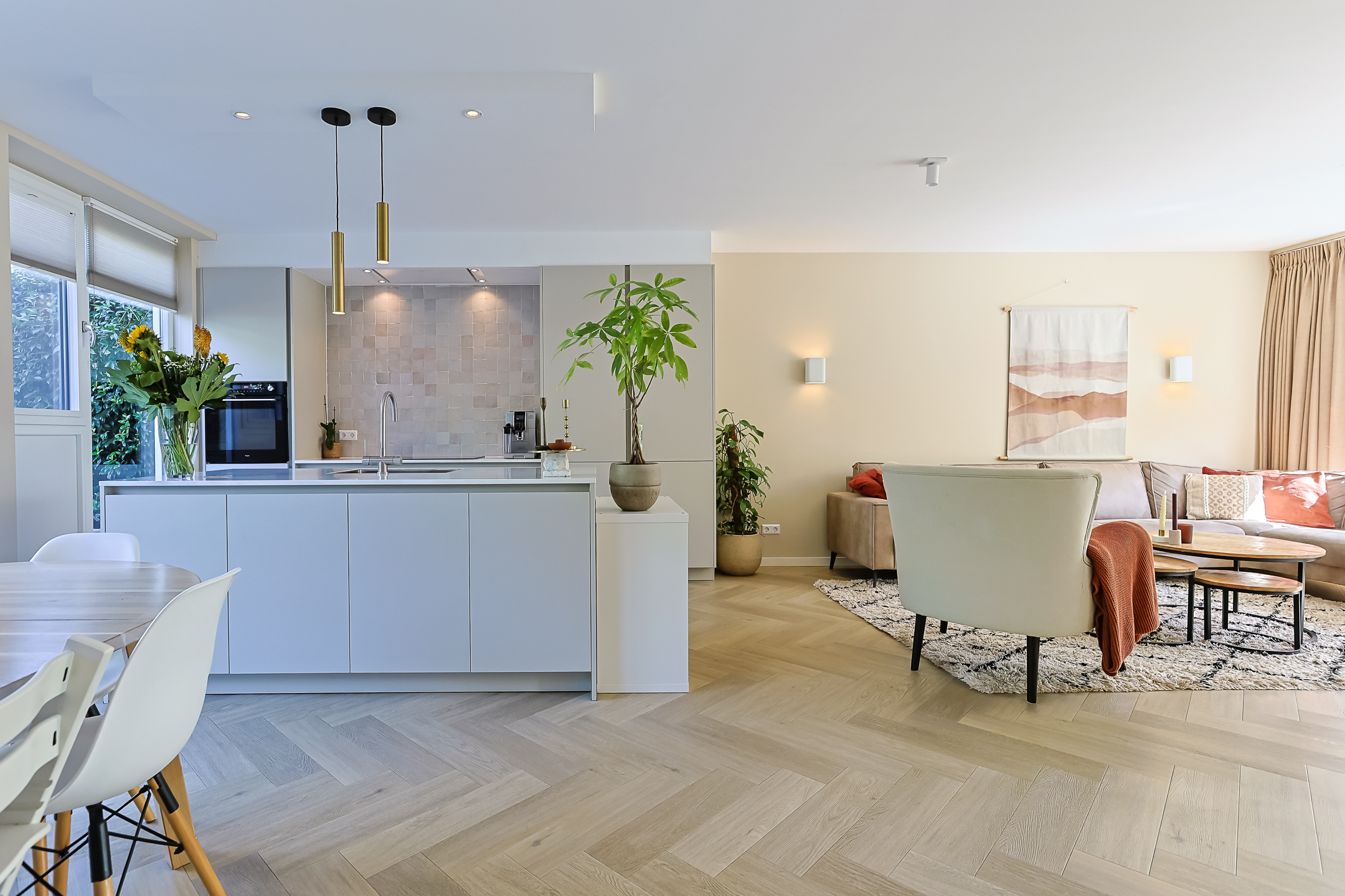 Eengezinswoning Tussenwoning Bremstraat 15, Alphen aan den Rijn