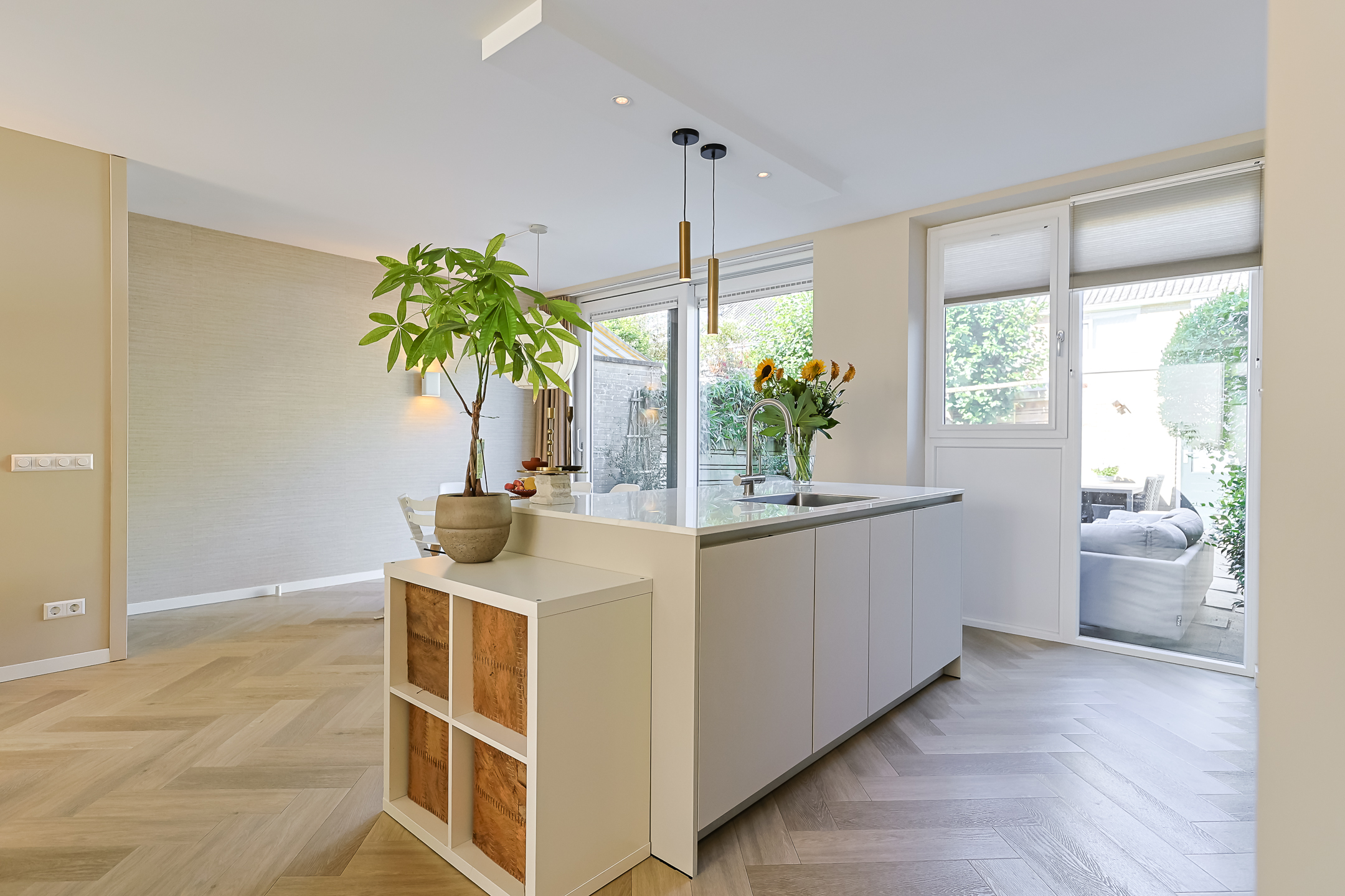 Eengezinswoning Tussenwoning Bremstraat 15, Alphen aan den Rijn