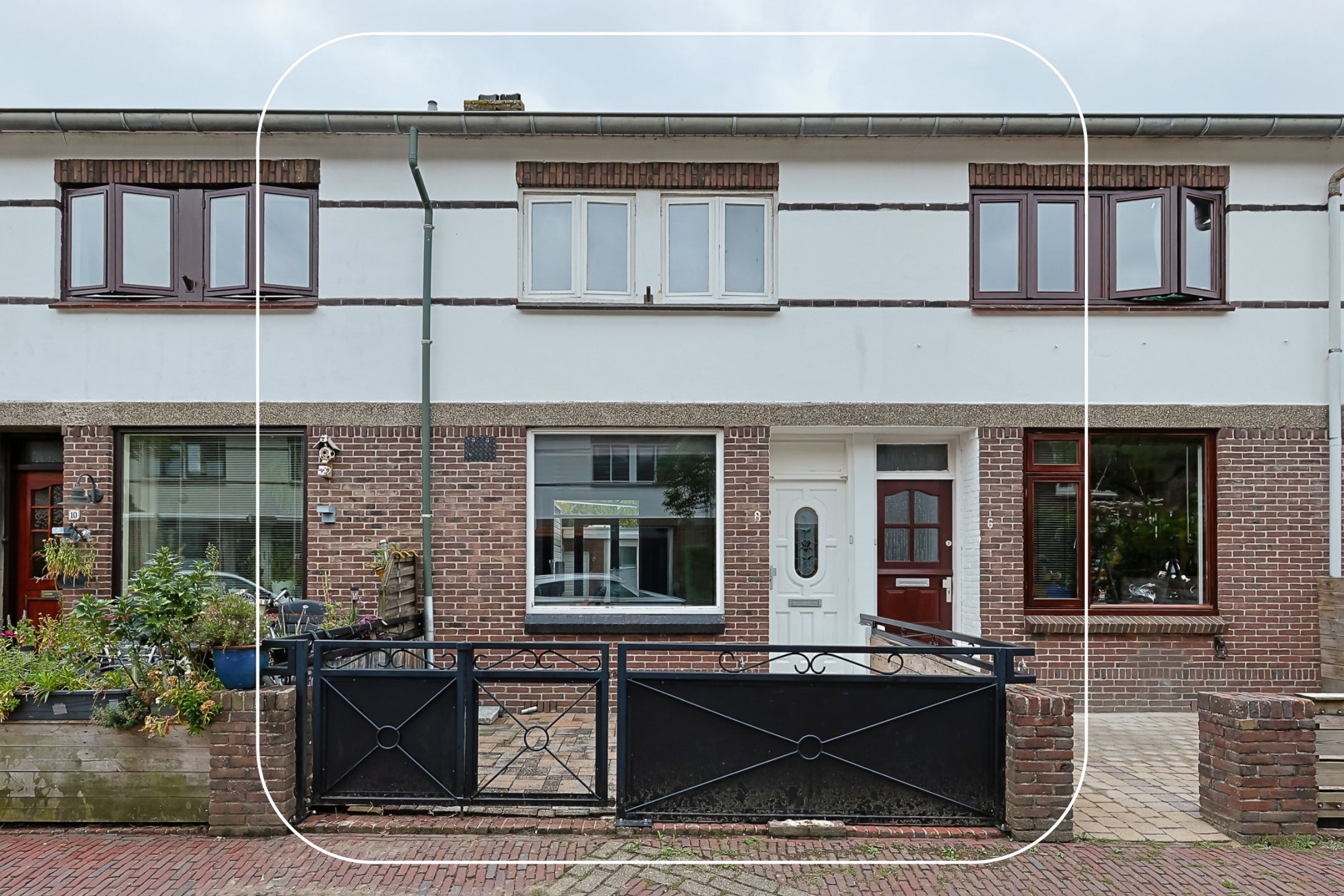 Eengezinswoning Tussenwoning Leliestraat 8, Alphen aan den Rijn