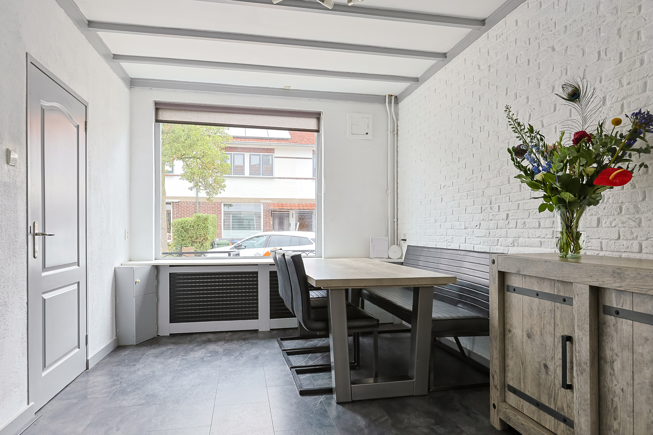 Eengezinswoning Tussenwoning Leliestraat 8, Alphen aan den Rijn