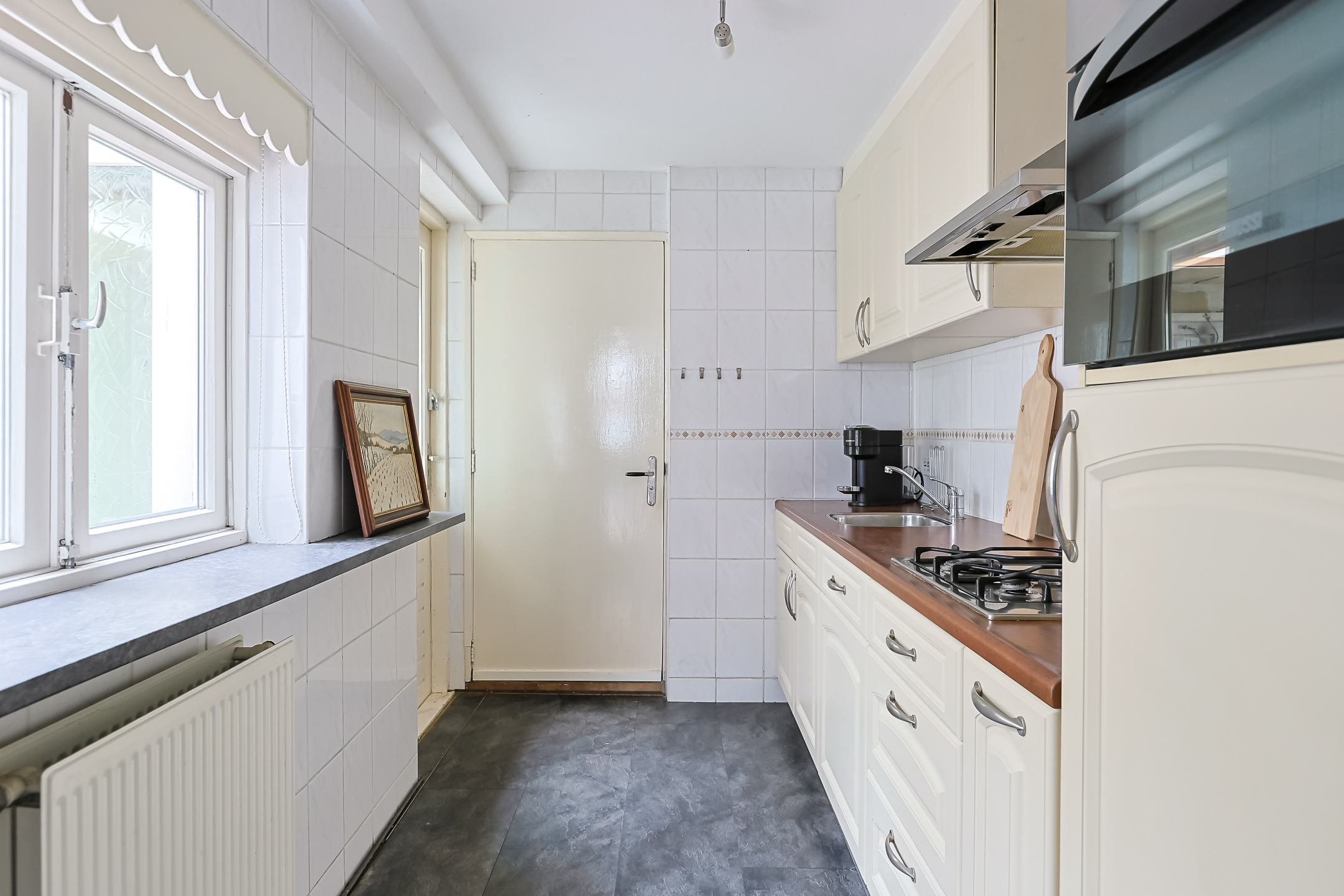 Eengezinswoning Tussenwoning Leliestraat 8, Alphen aan den Rijn