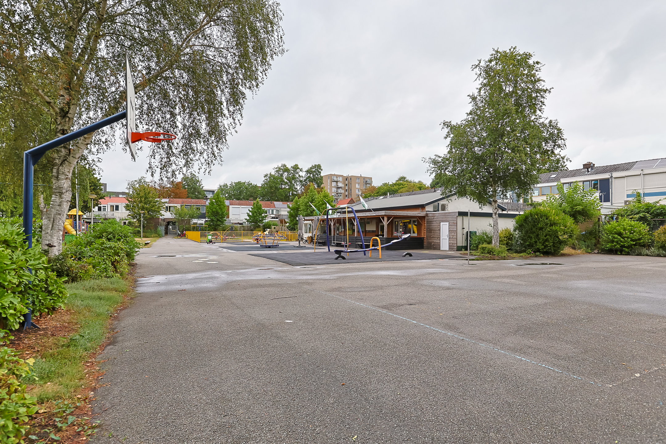 Eengezinswoning Tussenwoning Leliestraat 8, Alphen aan den Rijn