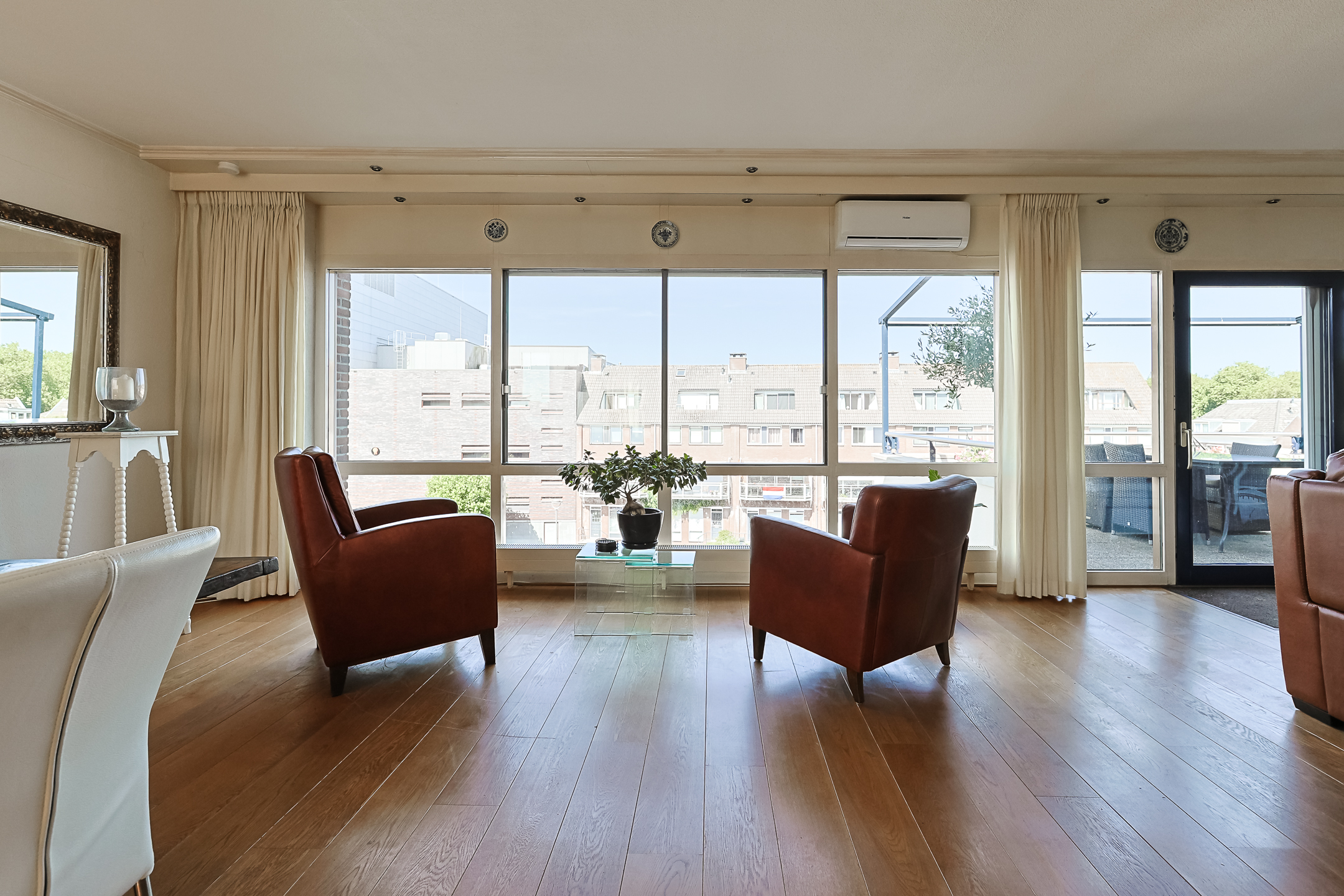 Penthouse Appartement Van Mandersloostraat 43C, Alphen aan den Rijn