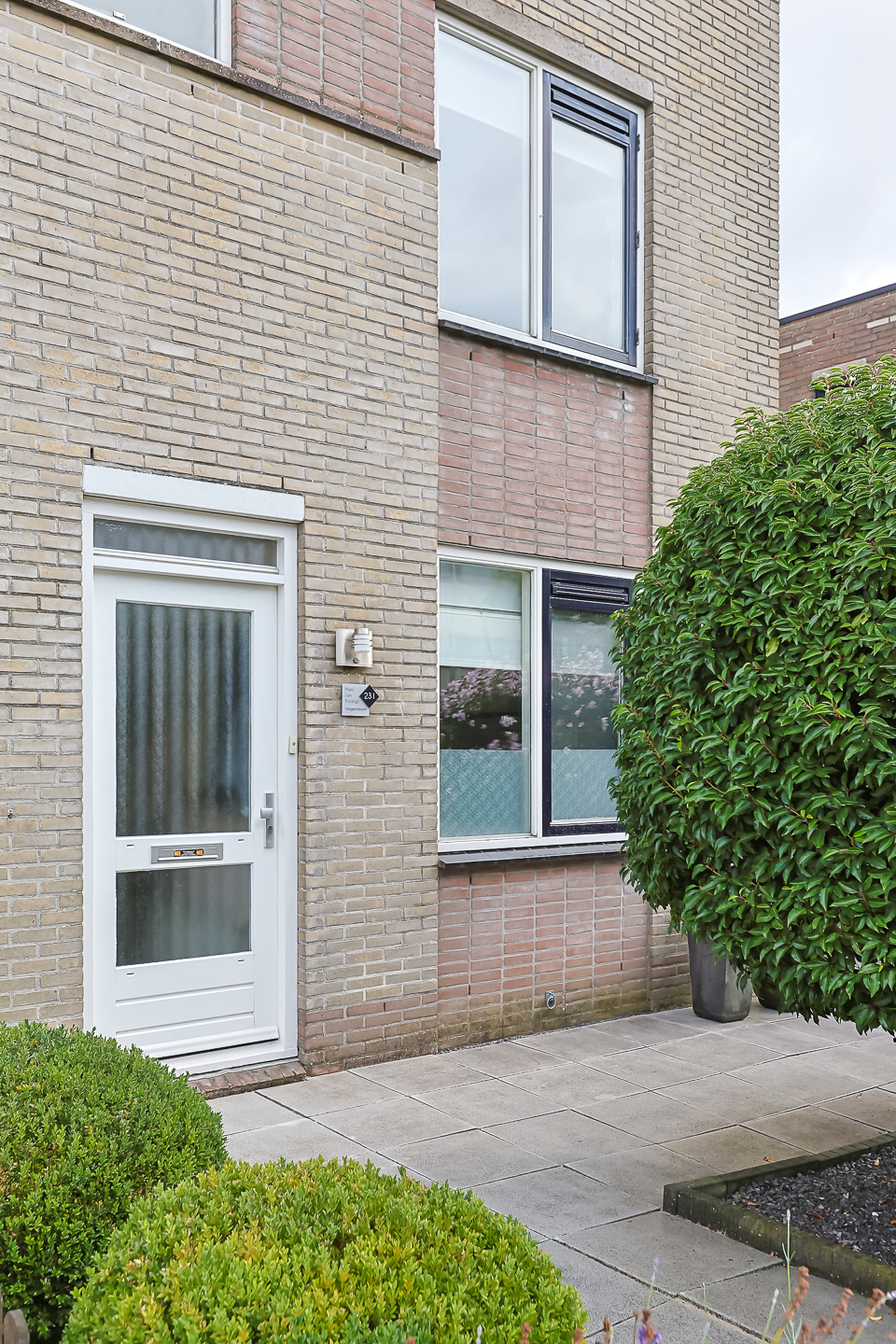 Eengezinswoning Eindwoning Zuiderkeerkring 231, Alphen aan den Rijn