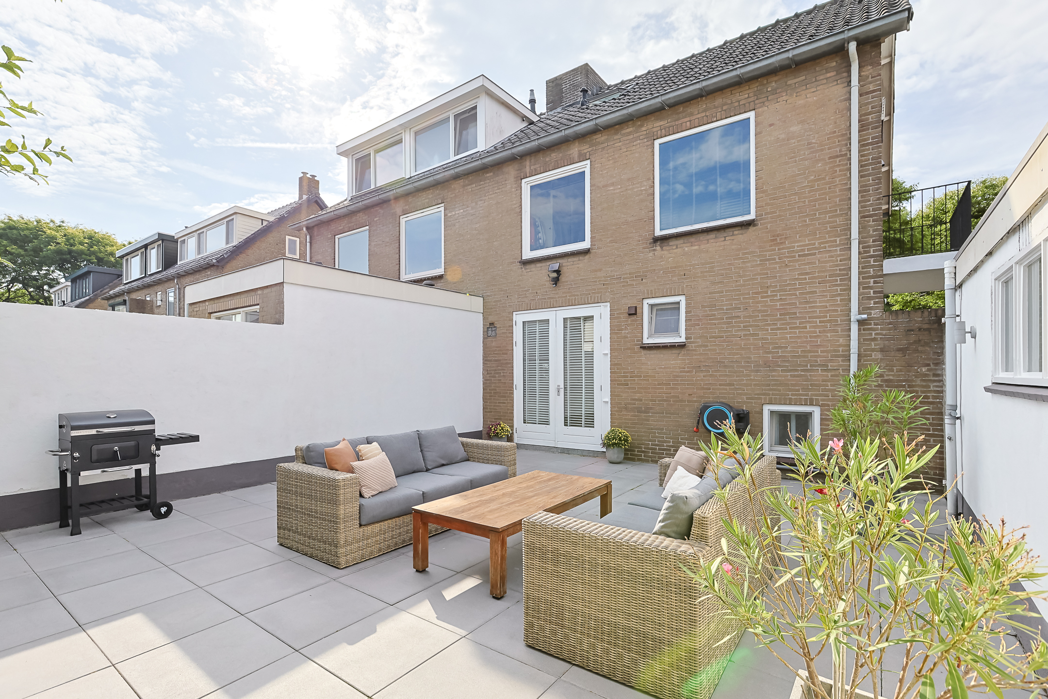 Eengezinswoning Geschakelde woning Anna Van Burenlaan 12, Alphen aan den Rijn