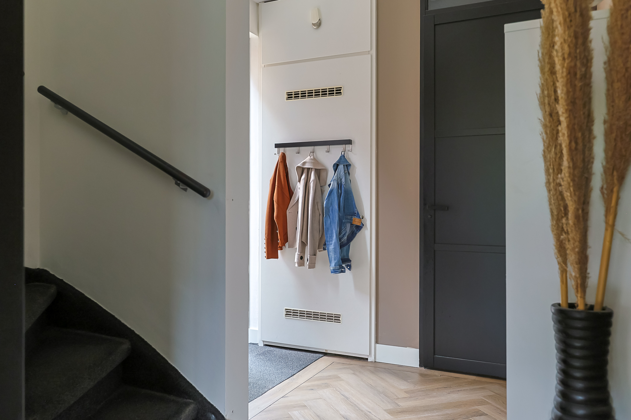 Eengezinswoning Twee onder een kapwoning Lisdodde 96, Alphen aan den Rijn