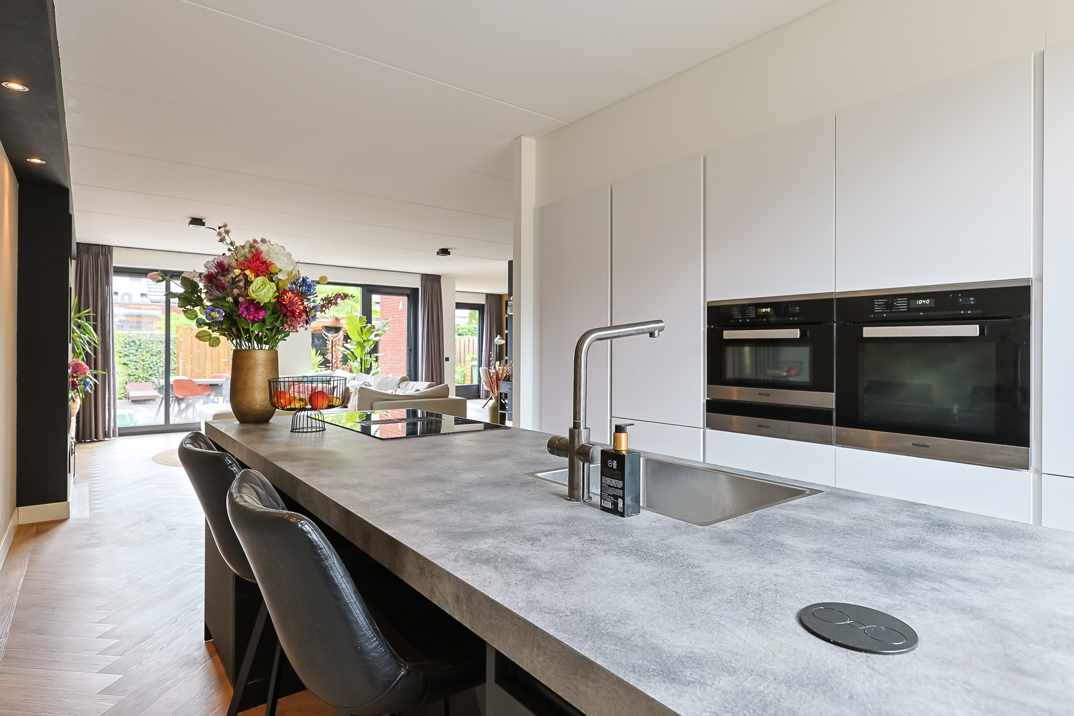 Eengezinswoning Twee onder een kapwoning Lisdodde 96, Alphen aan den Rijn