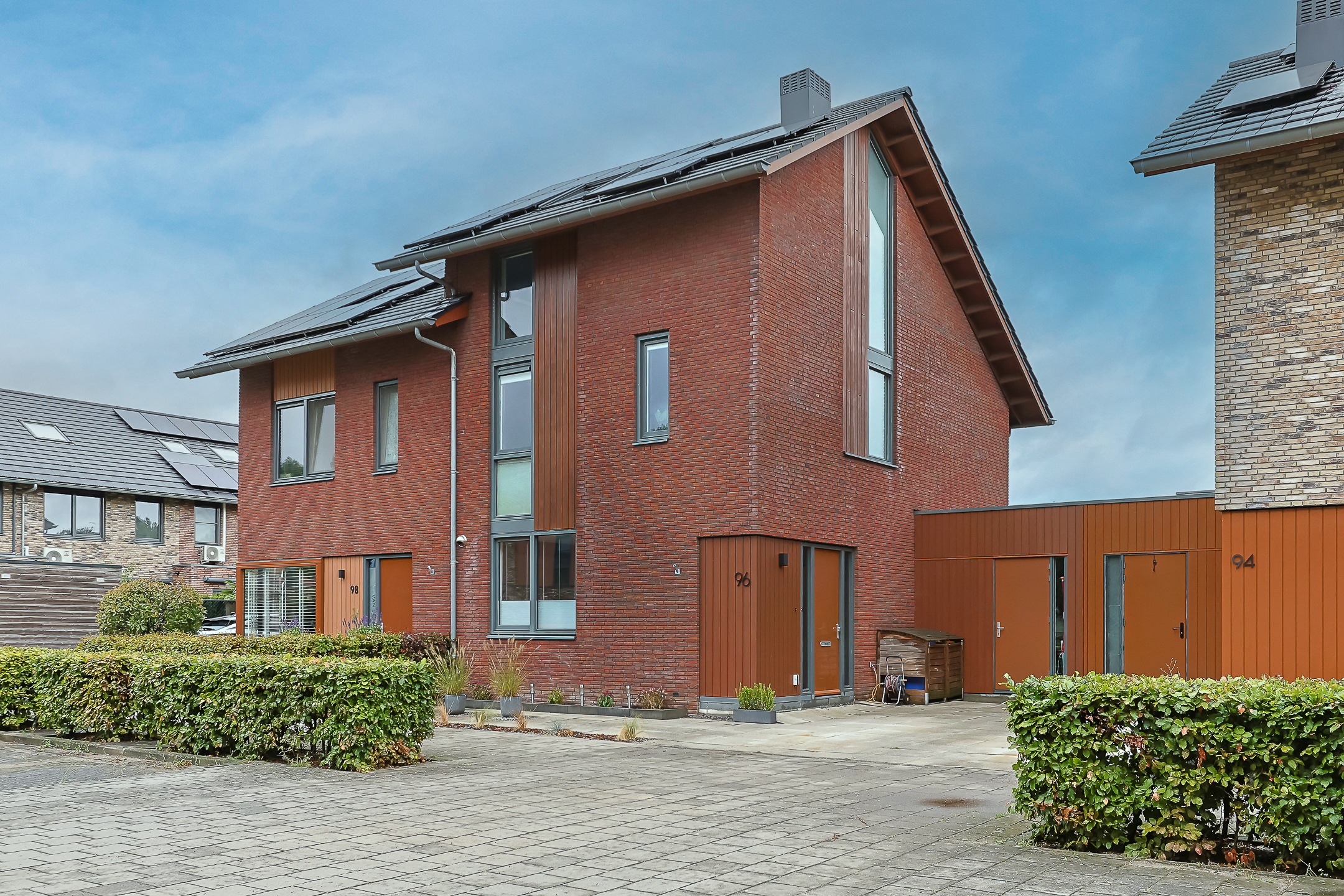 Eengezinswoning Twee onder een kapwoning Lisdodde 96, Alphen aan den Rijn