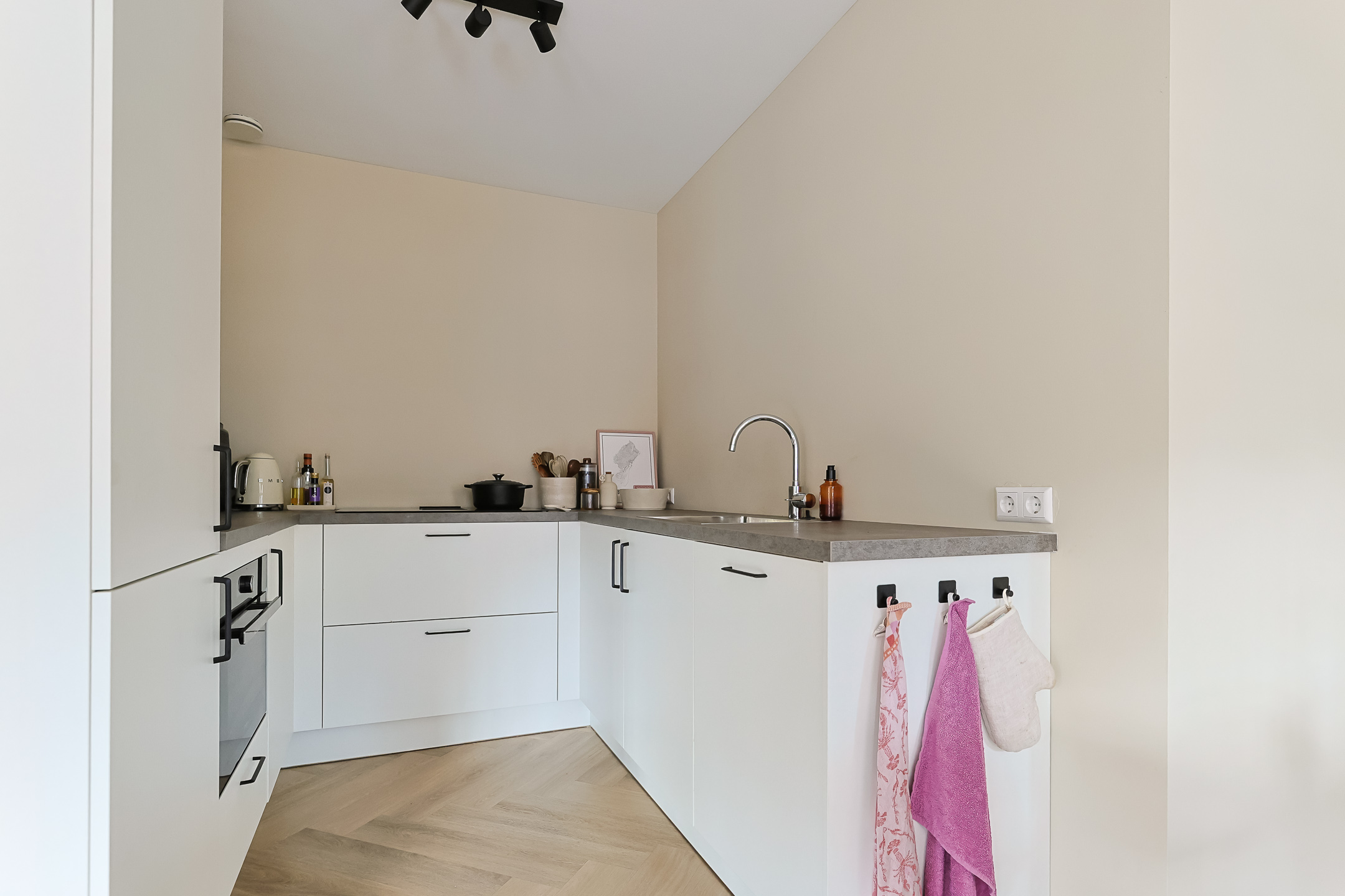 Eengezinswoning Tussenwoning Dorpsstraat 28, Aarlanderveen