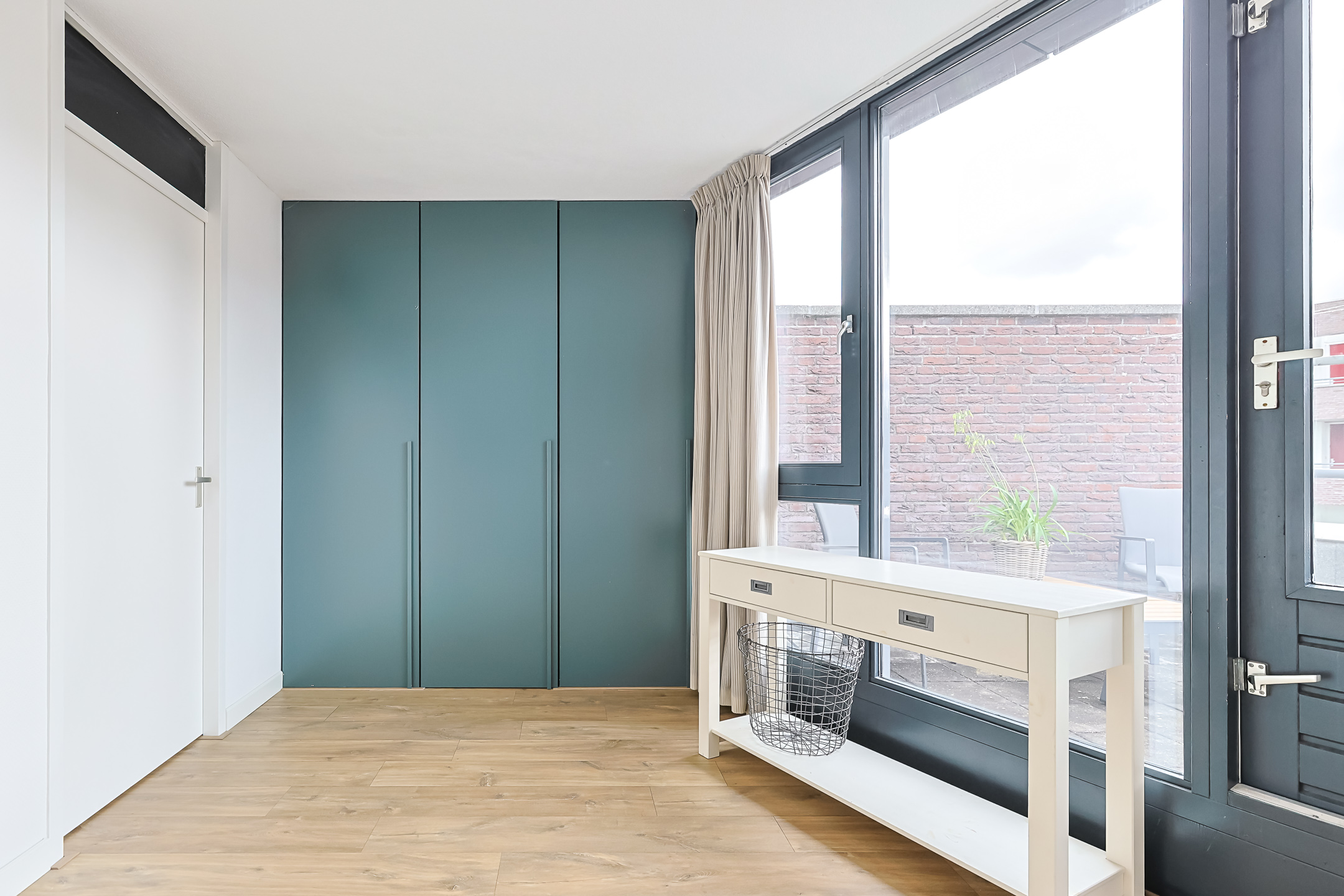 Eengezinswoning Tussenwoning Polderpeil 123, Alphen aan den Rijn