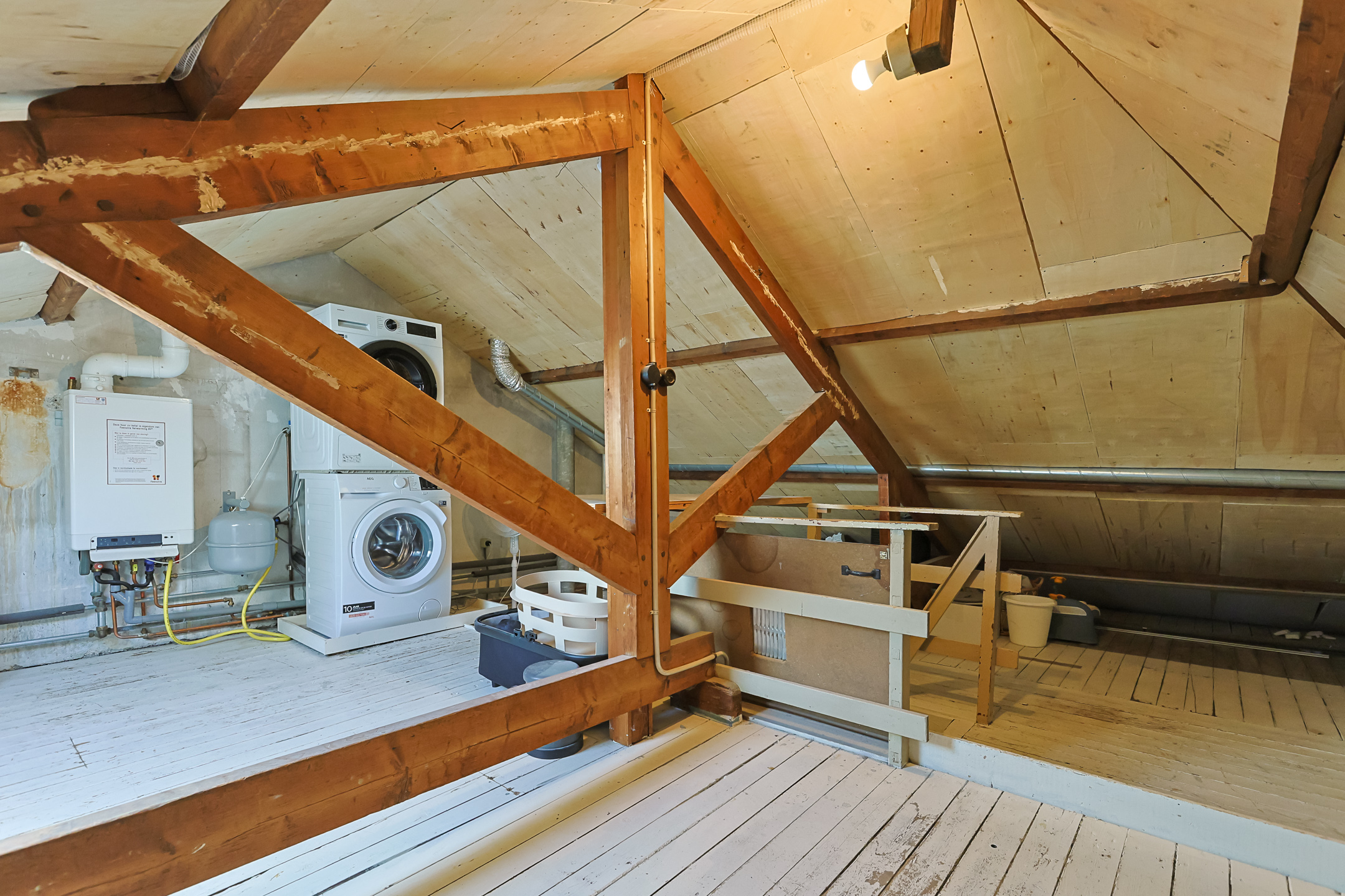 Eengezinswoning Eindwoning Stationsstraat 39, Alphen aan den Rijn