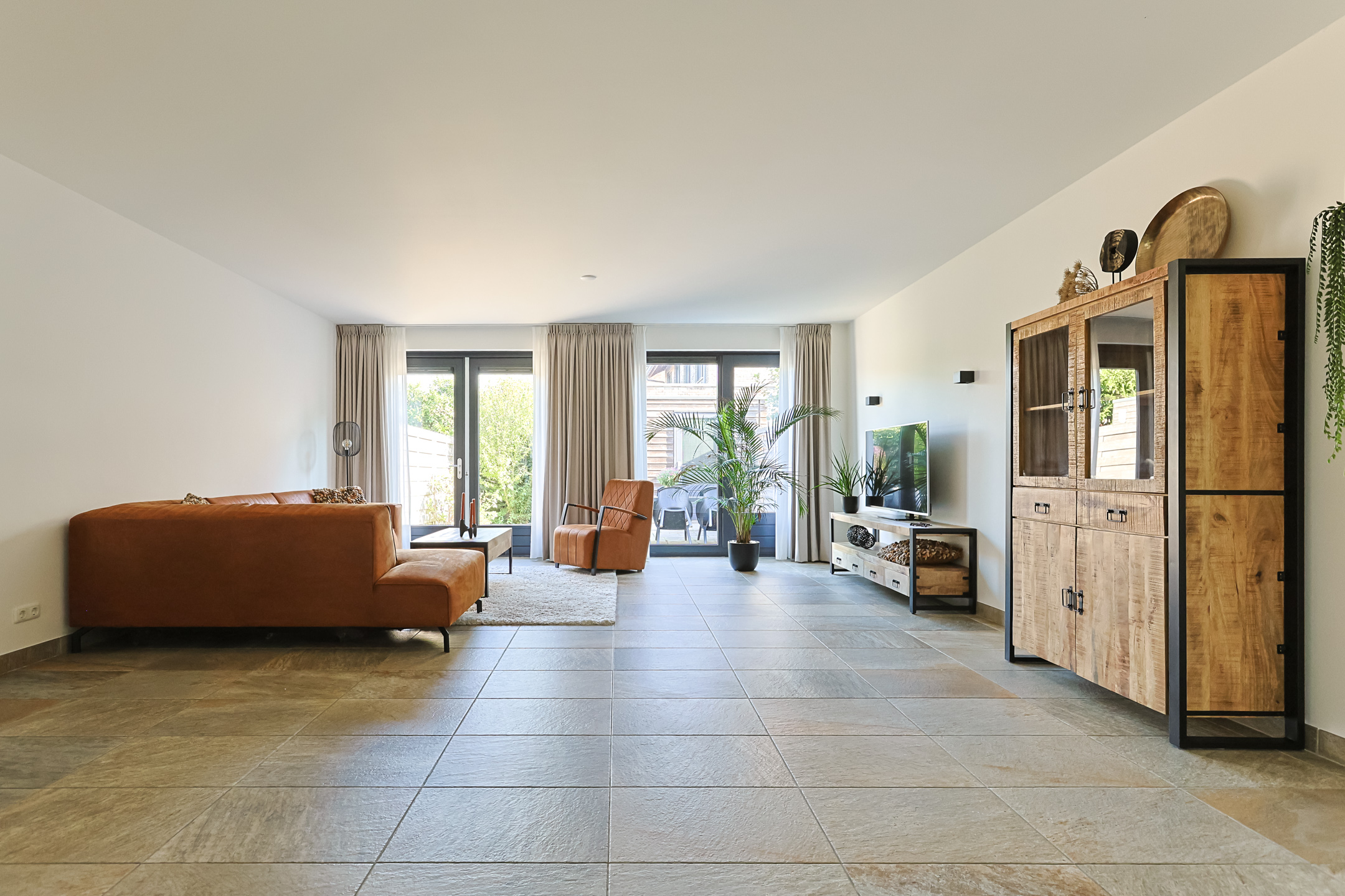 Eengezinswoning Tussenwoning Lisdodde 86, Alphen aan den Rijn