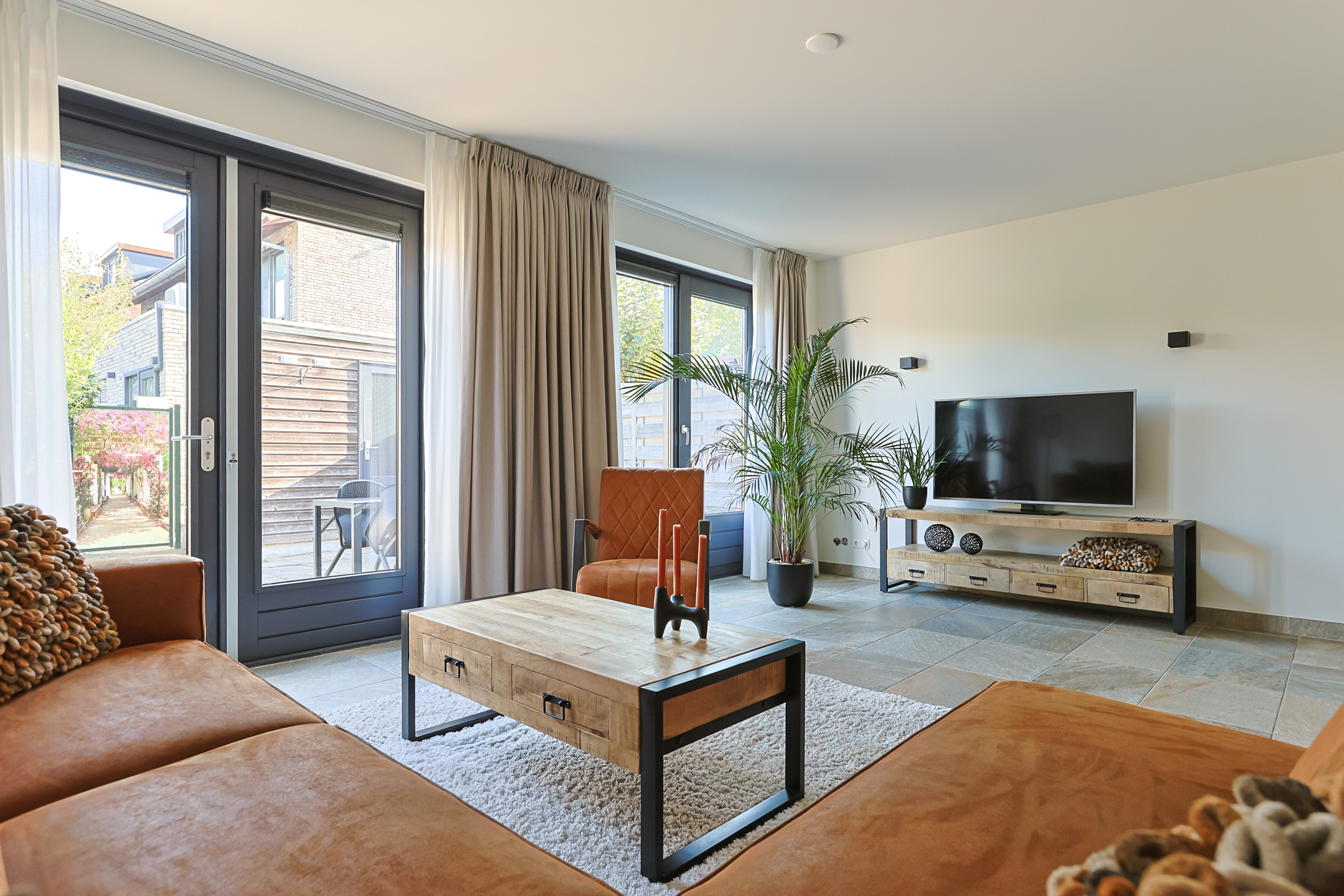 Eengezinswoning Tussenwoning Lisdodde 86, Alphen aan den Rijn