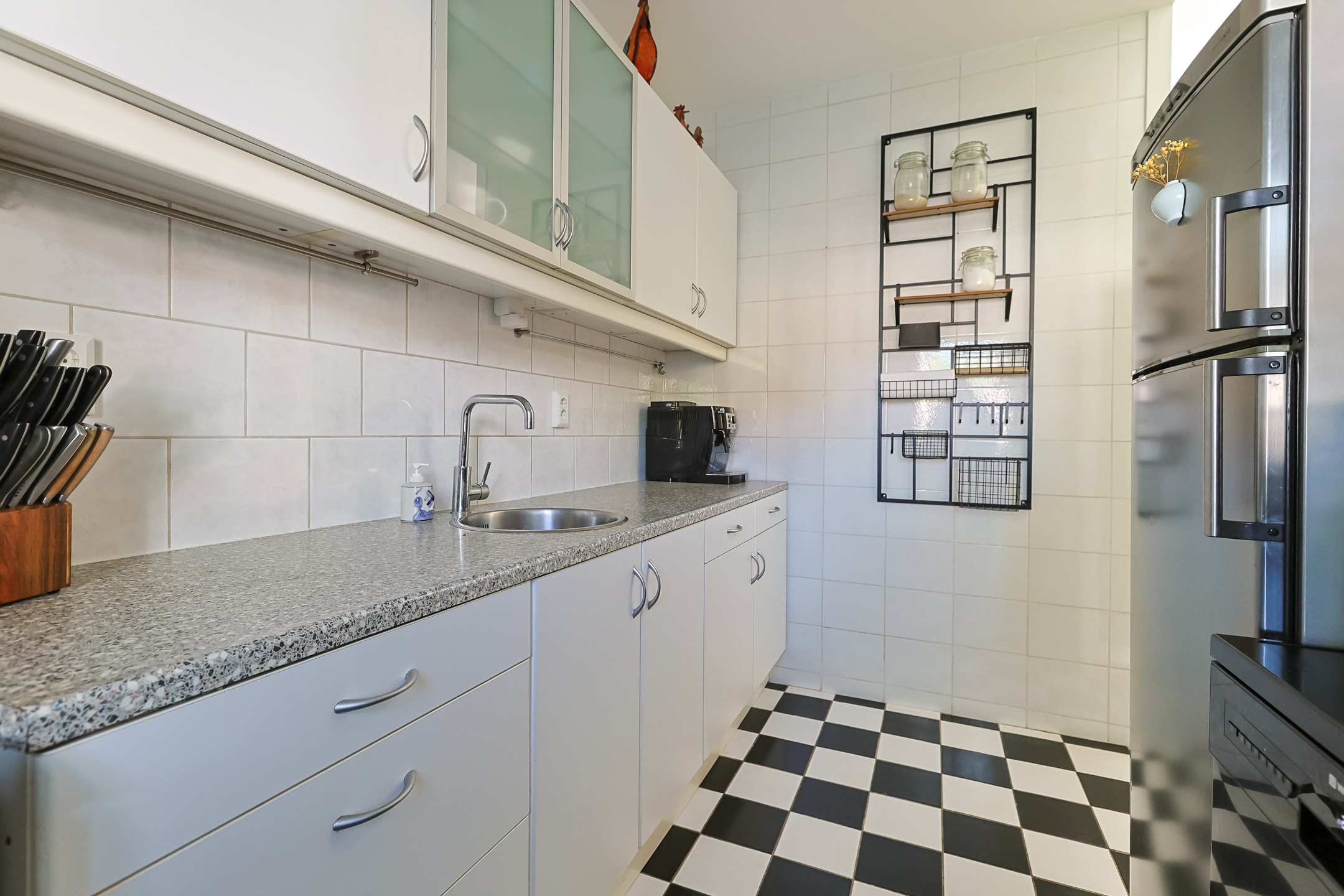 Eengezinswoning Tussenwoning Aalhorst 98, Alphen aan den Rijn