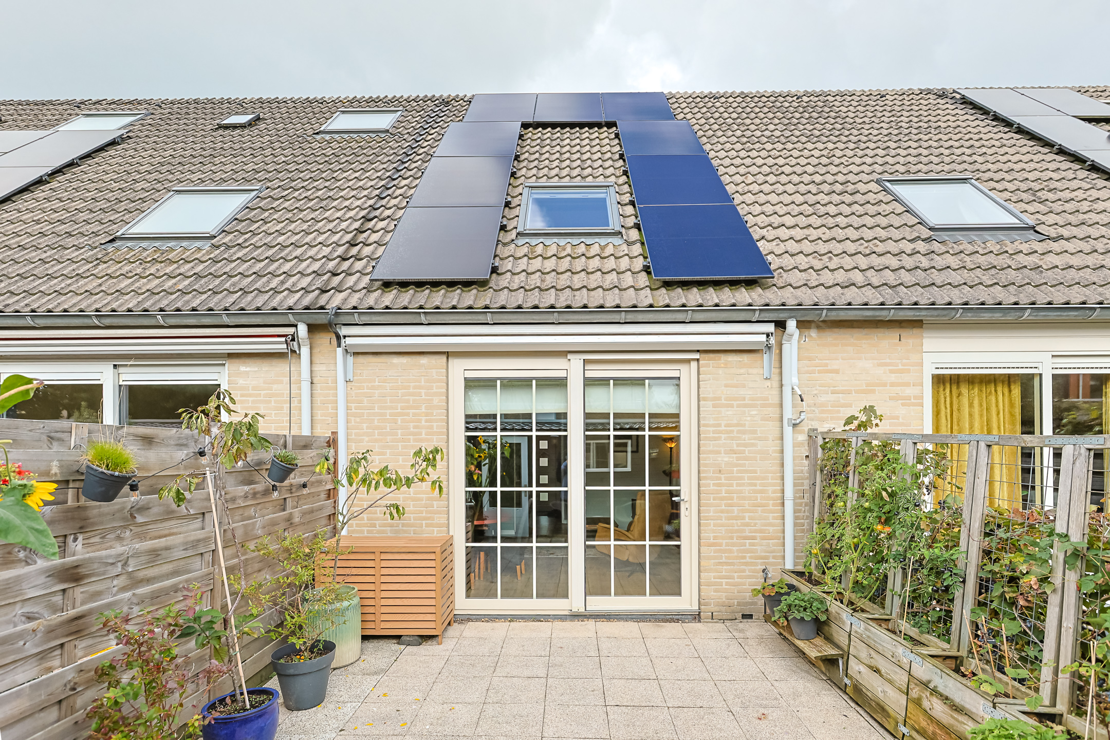 Eengezinswoning Tussenwoning Aalhorst 98, Alphen aan den Rijn