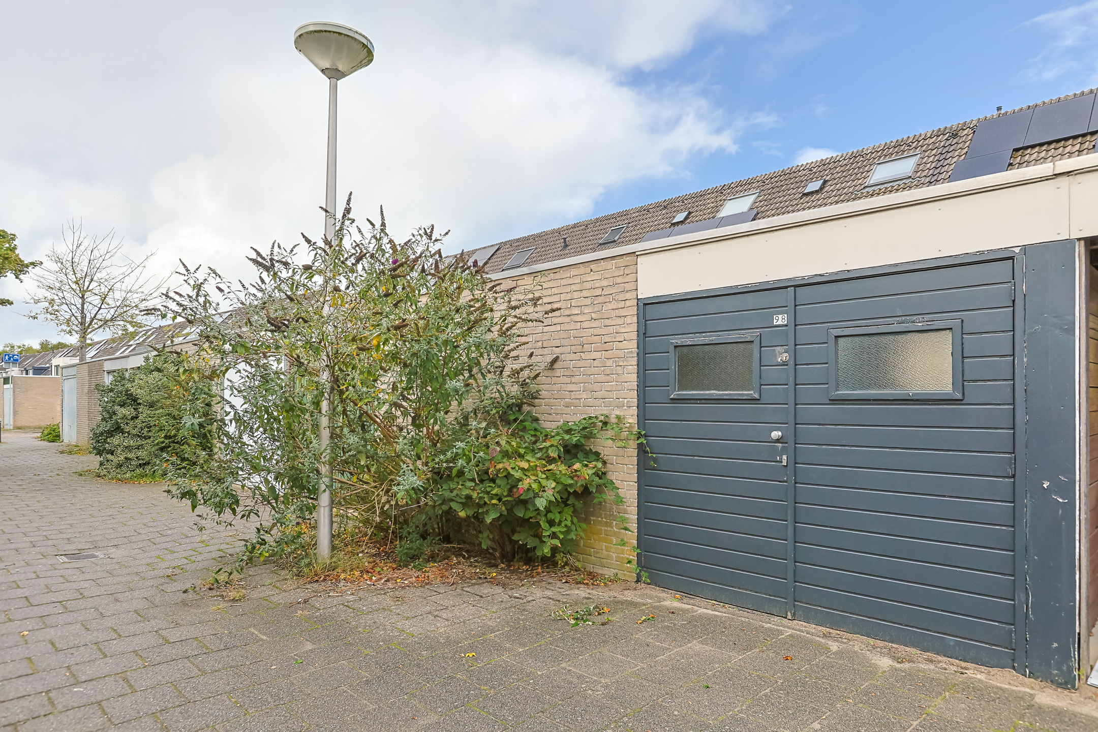 Eengezinswoning Tussenwoning Aalhorst 98, Alphen aan den Rijn