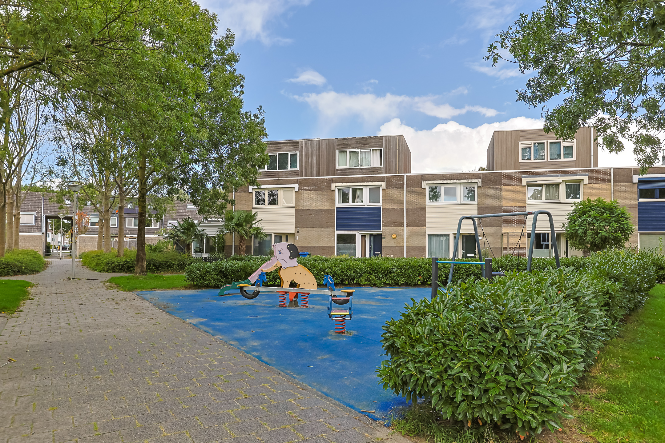 Eengezinswoning Tussenwoning Aalhorst 98, Alphen aan den Rijn