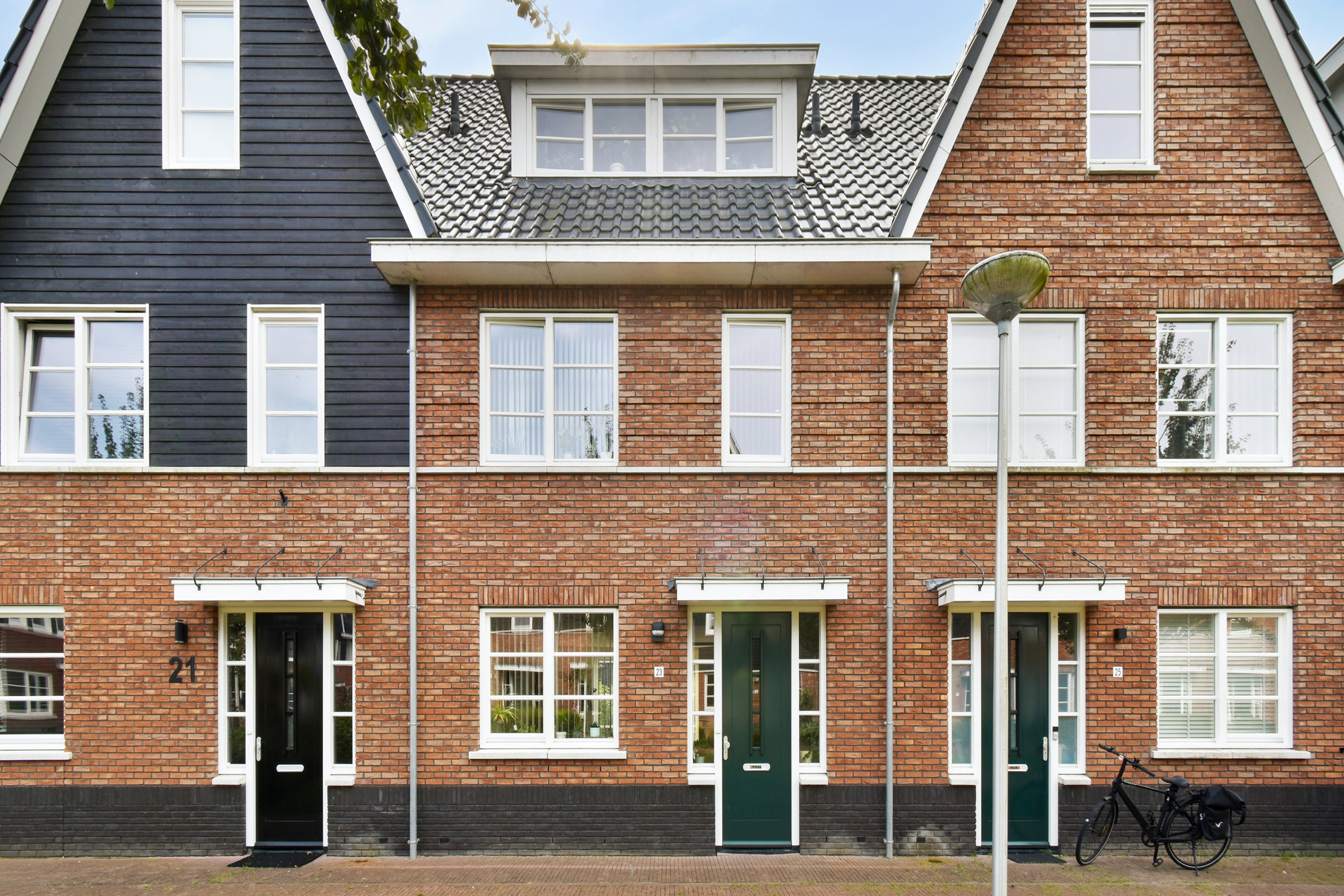 Eengezinswoning Tussenwoning Trappistenlaan 23, Alphen aan den Rijn