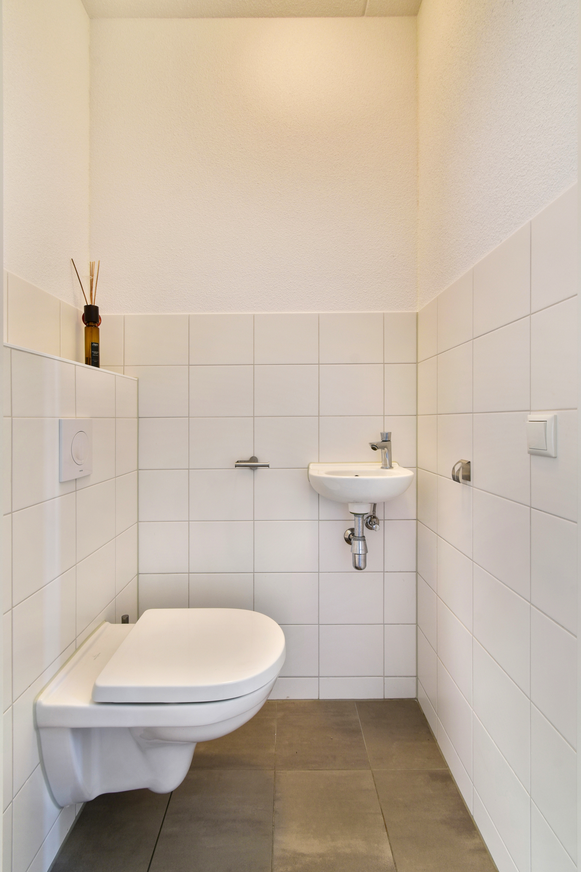 Eengezinswoning Tussenwoning Trappistenlaan 23, Alphen aan den Rijn